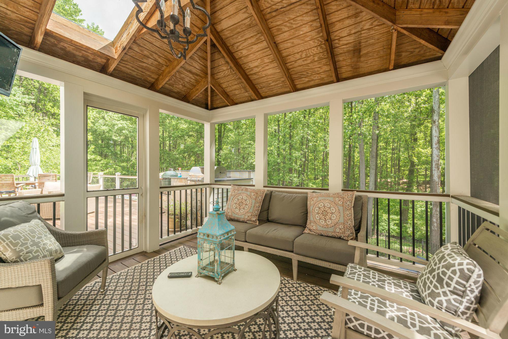 TIMBERLAKE ESTATES SOUTH - Residential