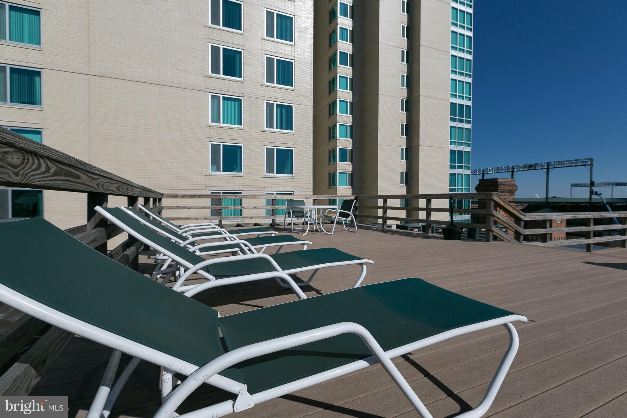 DOWNTOWN - Residential Lease