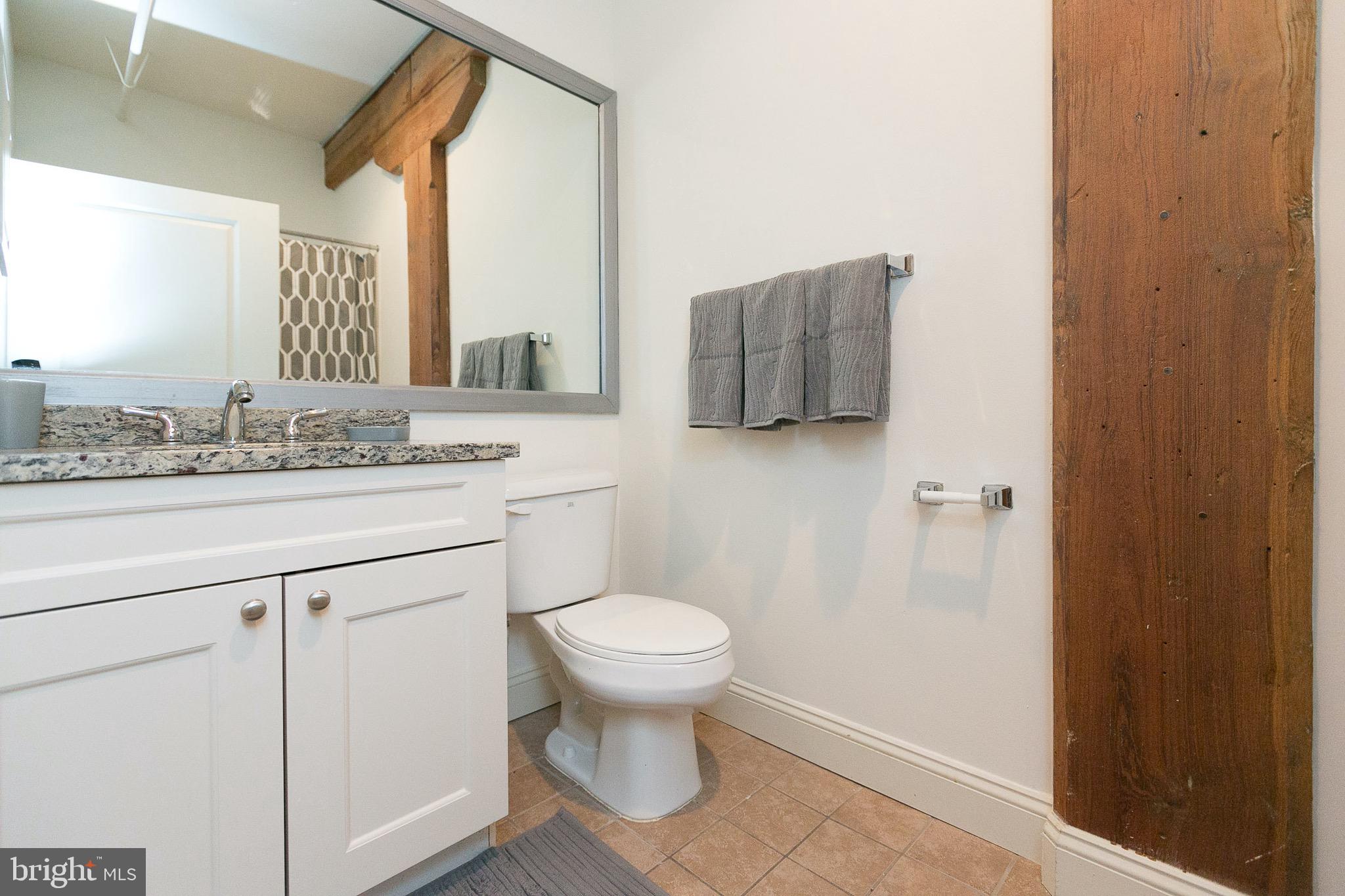 DOWNTOWN - Residential Lease