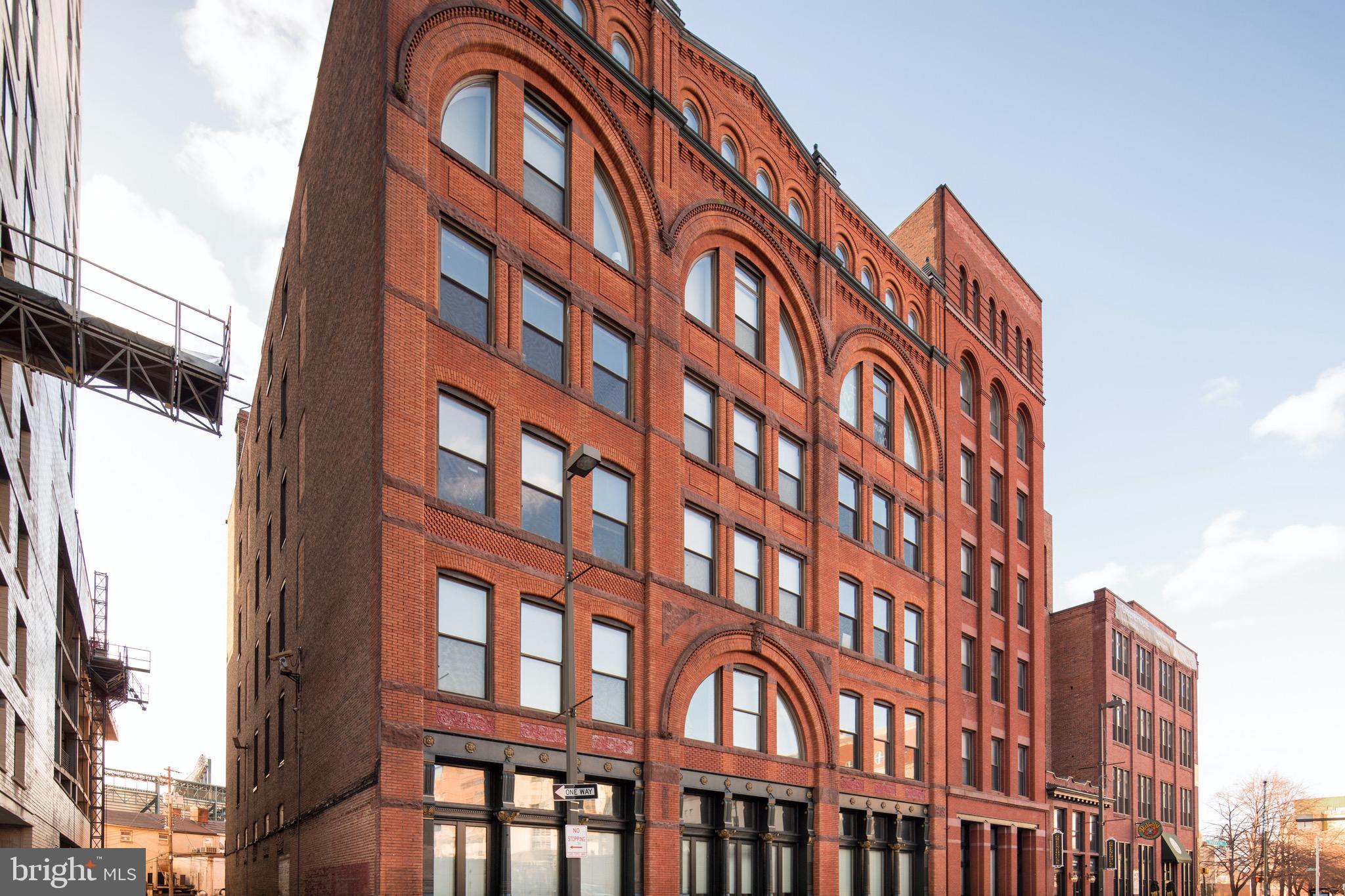 DOWNTOWN - Residential Lease