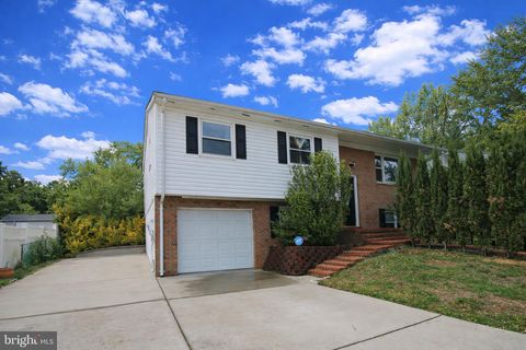 Photo of 13230 Delaney Road, WOODBRIDGE, VA 22193 (MLS # VAPW2118774)