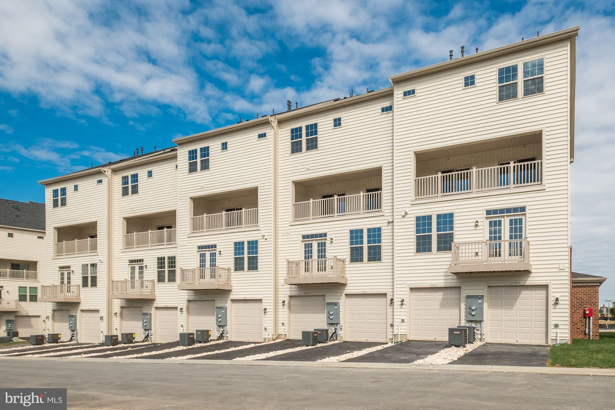 OAKDALE VILLAGE - Residential