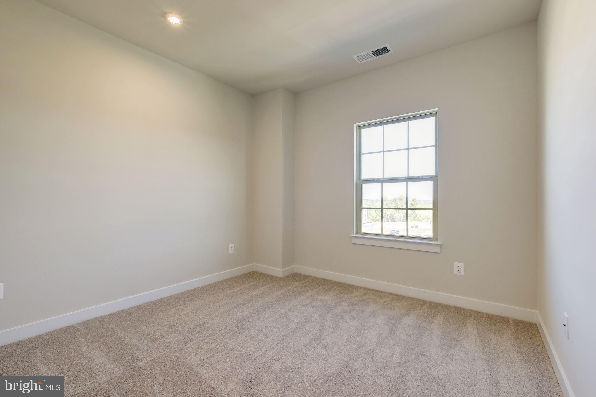 OAKDALE VILLAGE - Residential