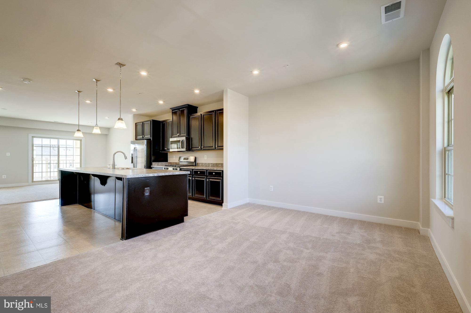 OAKDALE VILLAGE - Residential