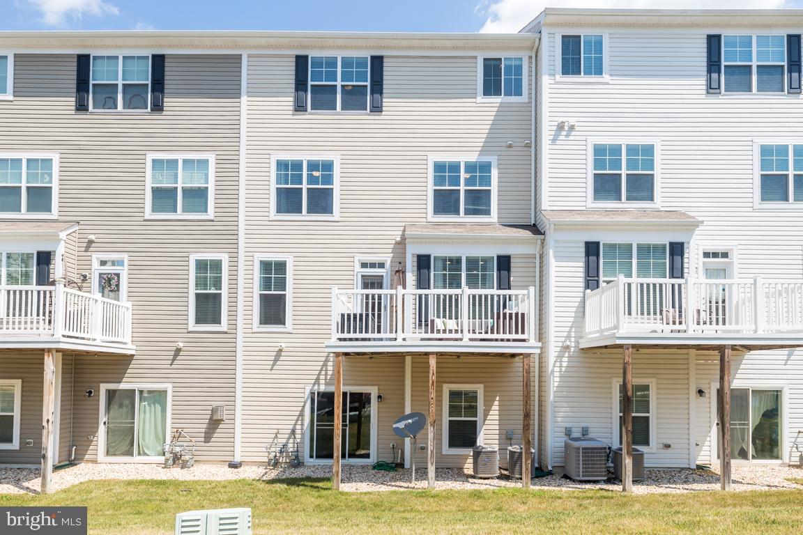 SUMMERWALK AT STONE RIDGE - Residential