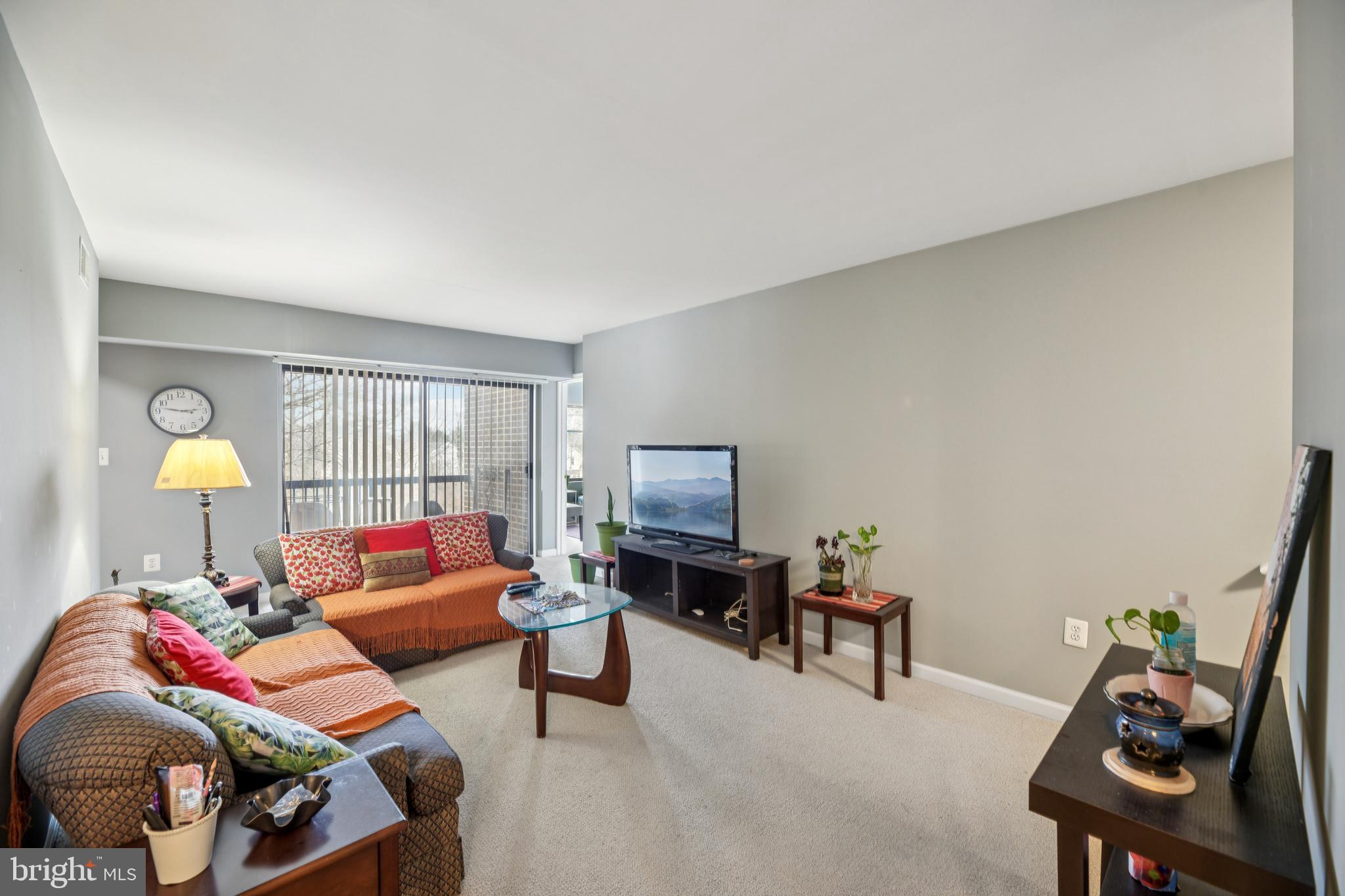 CHERRY GLEN CONDOS - Residential