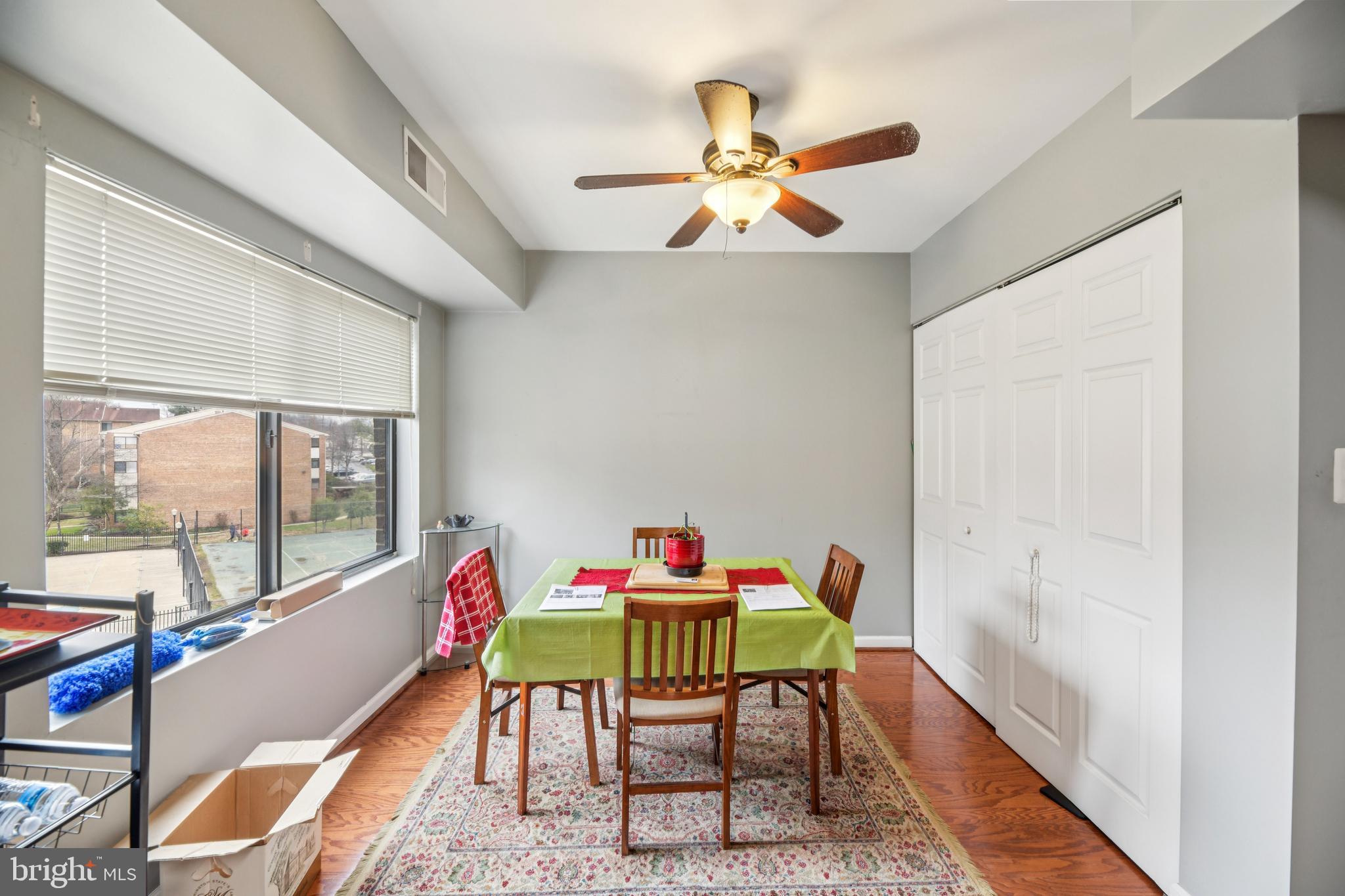 CHERRY GLEN CONDOS - Residential