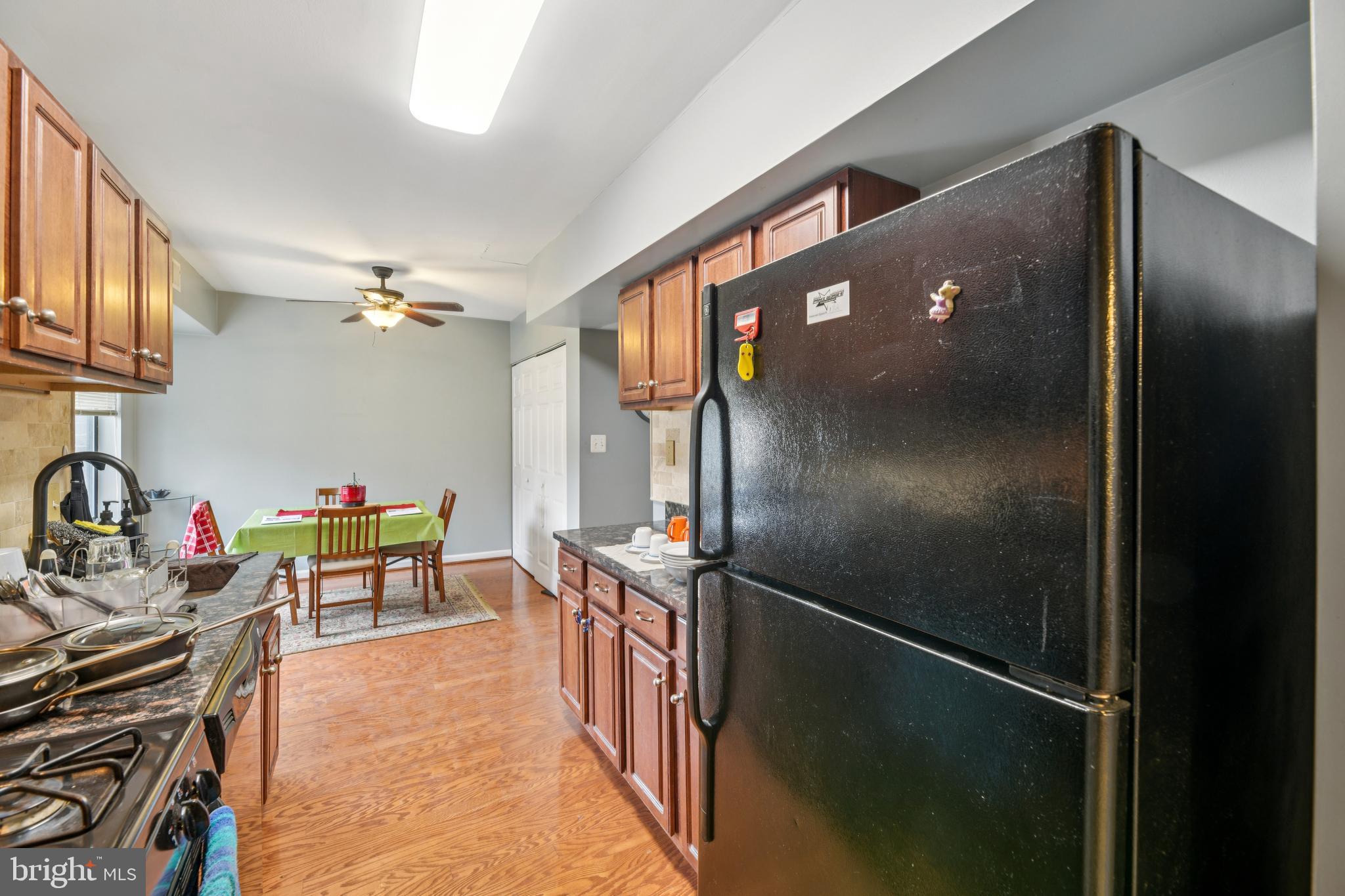 CHERRY GLEN CONDOS - Residential