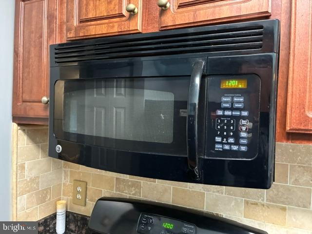 CHERRY GLEN CONDOS - Residential