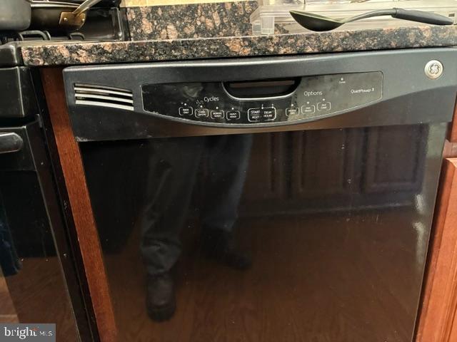 CHERRY GLEN CONDOS - Residential