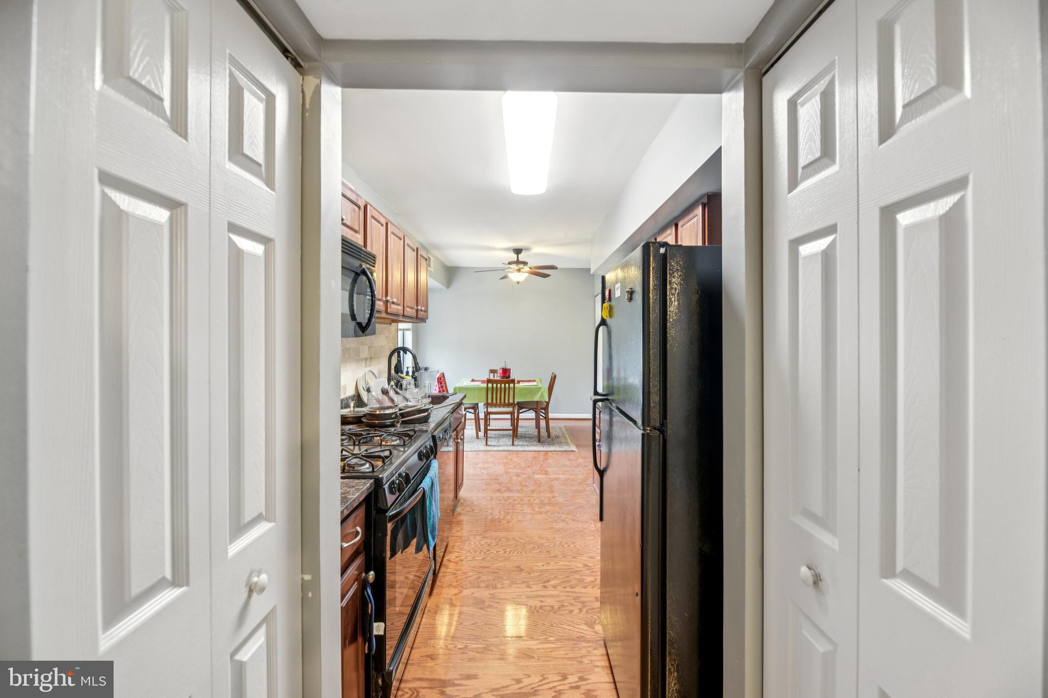 CHERRY GLEN CONDOS - Residential