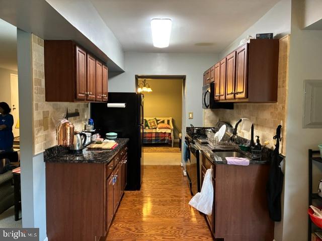 CHERRY GLEN CONDOS - Residential