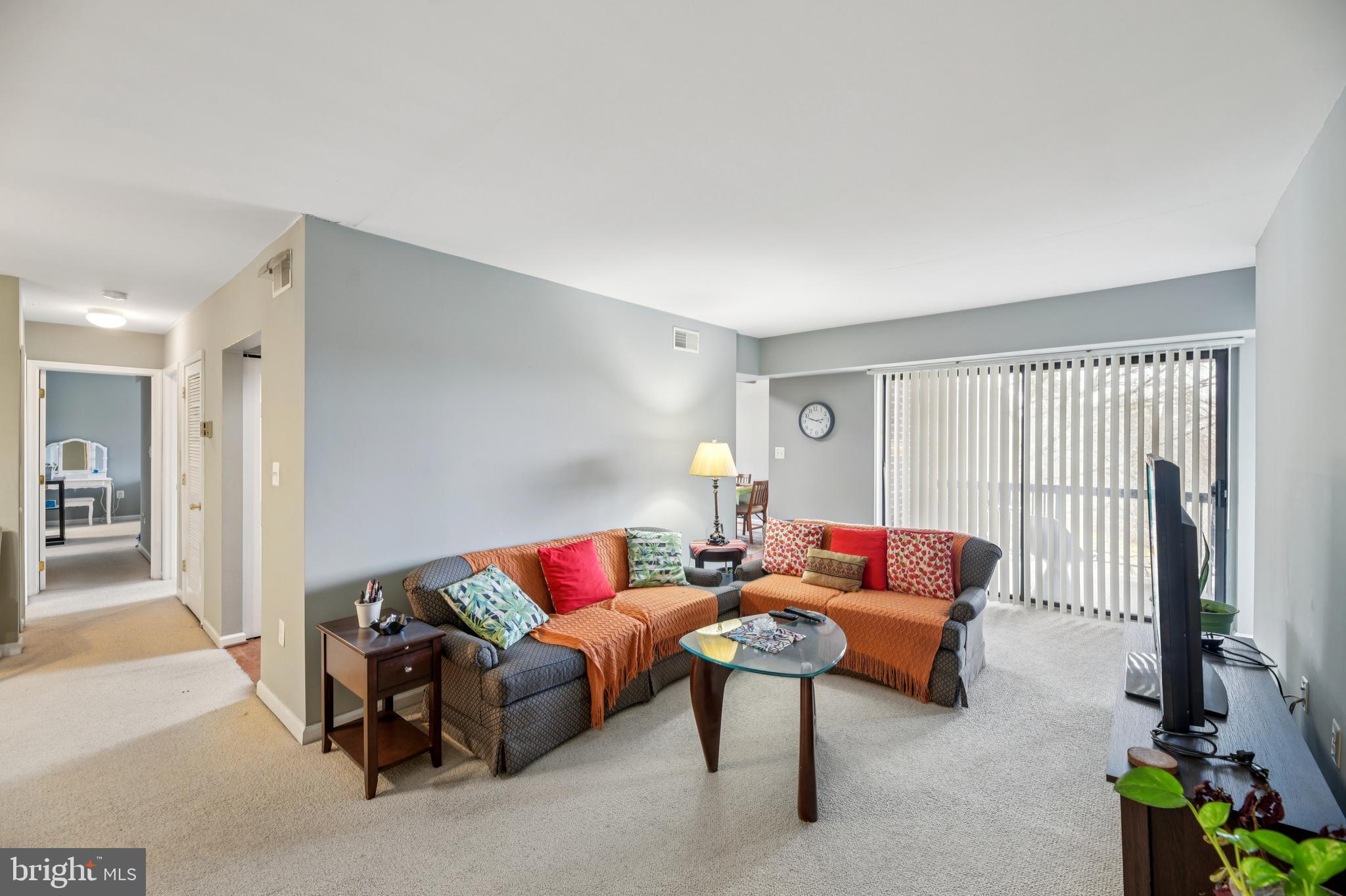 CHERRY GLEN CONDOS - Residential