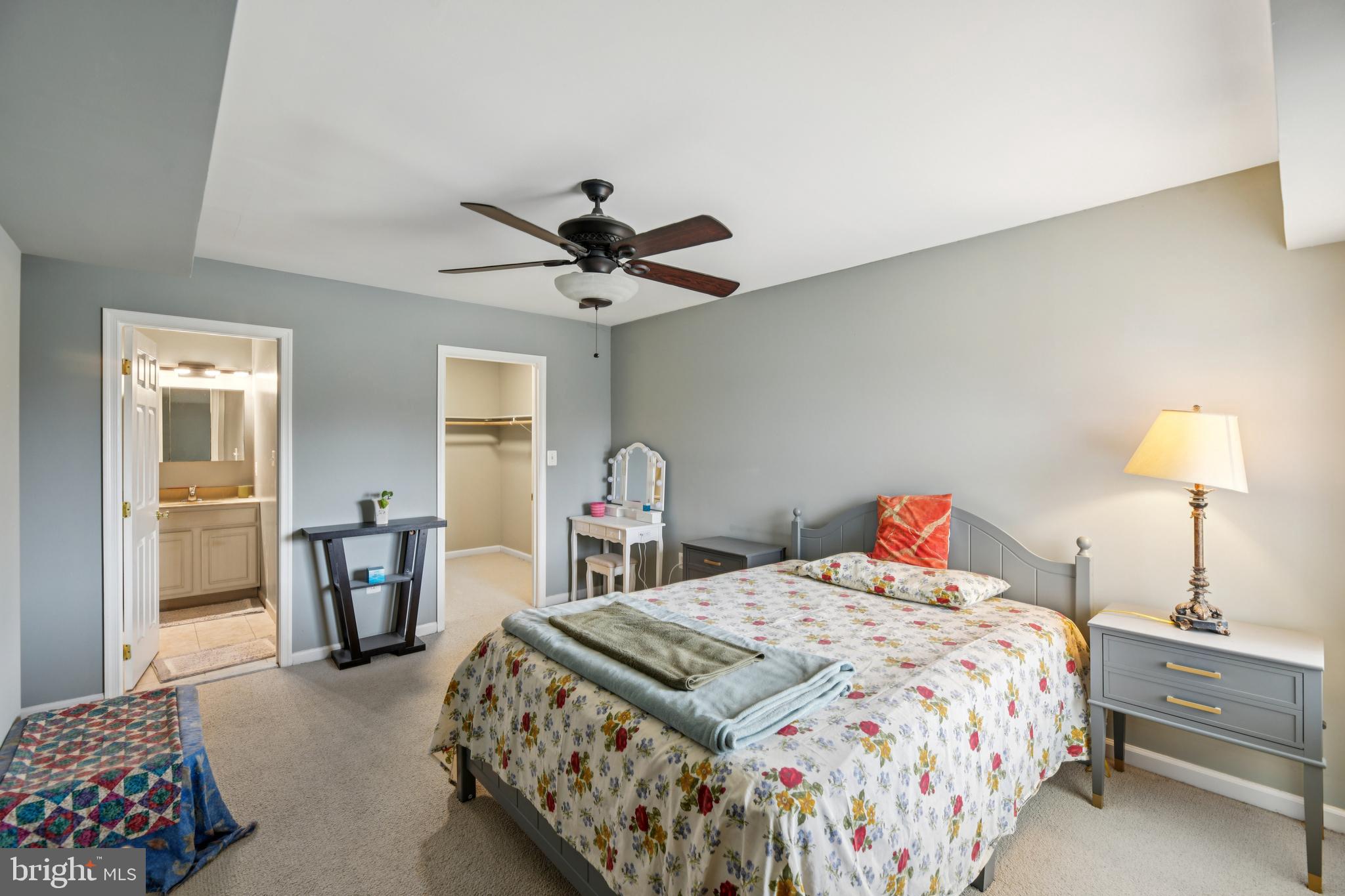 CHERRY GLEN CONDOS - Residential