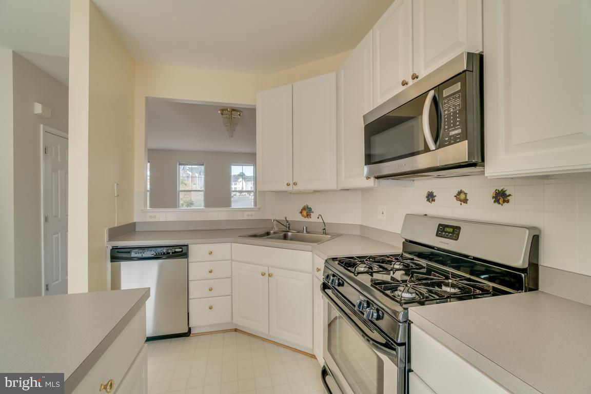 PRINCE WILLIAM COMMONS - Residential