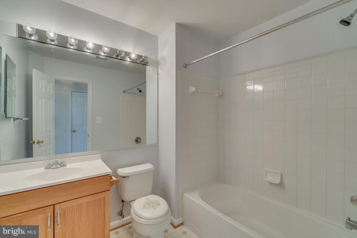 PRINCE WILLIAM COMMONS - Residential