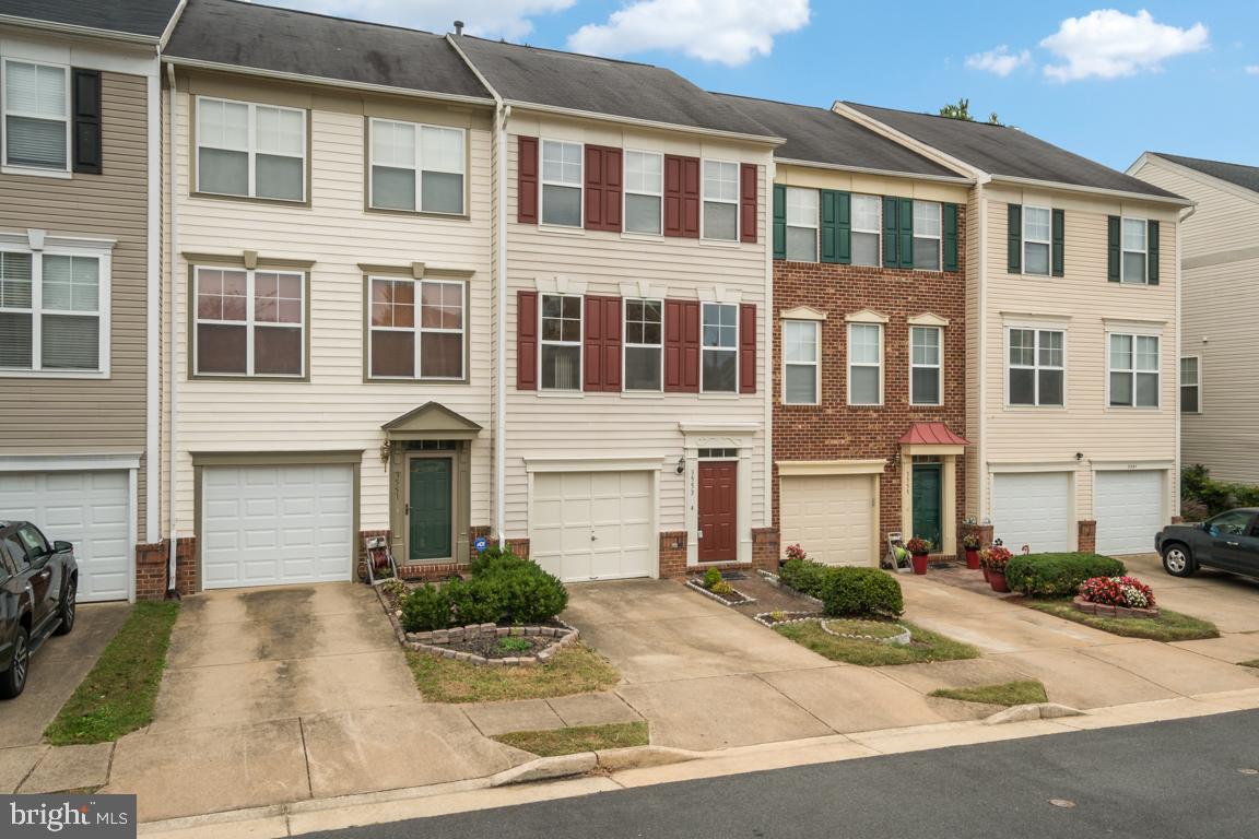 PRINCE WILLIAM COMMONS - Residential