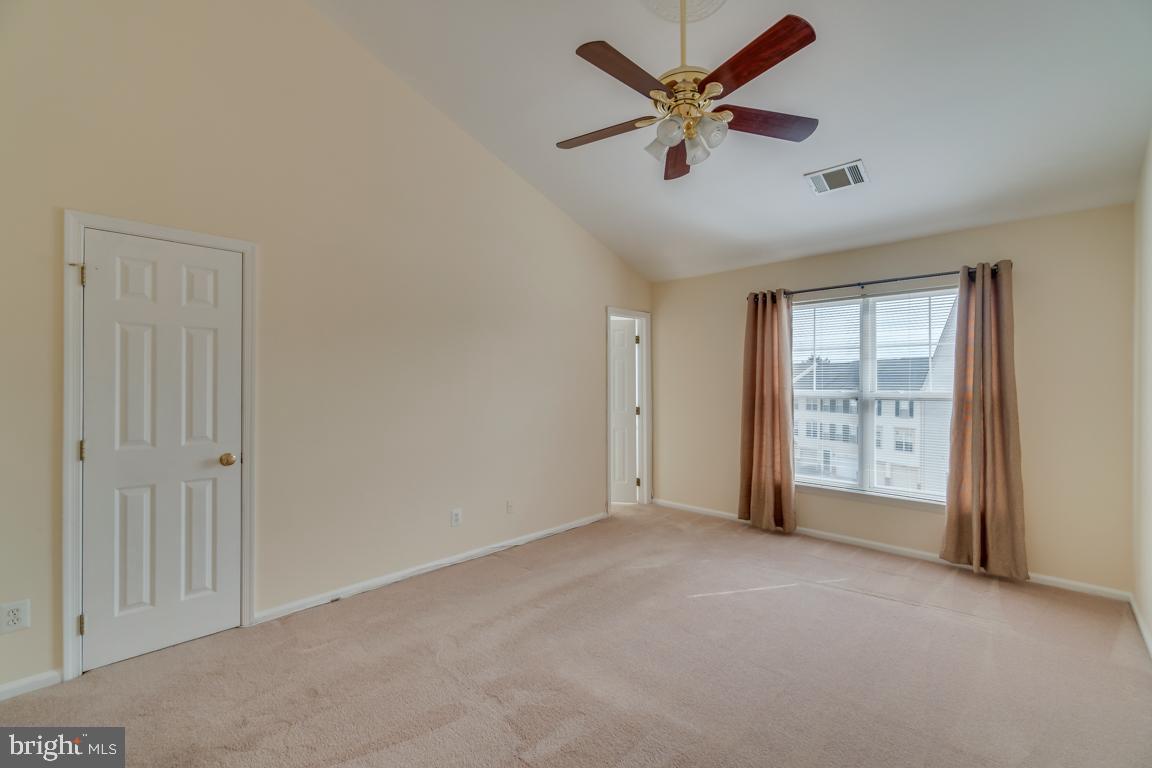 PRINCE WILLIAM COMMONS - Residential