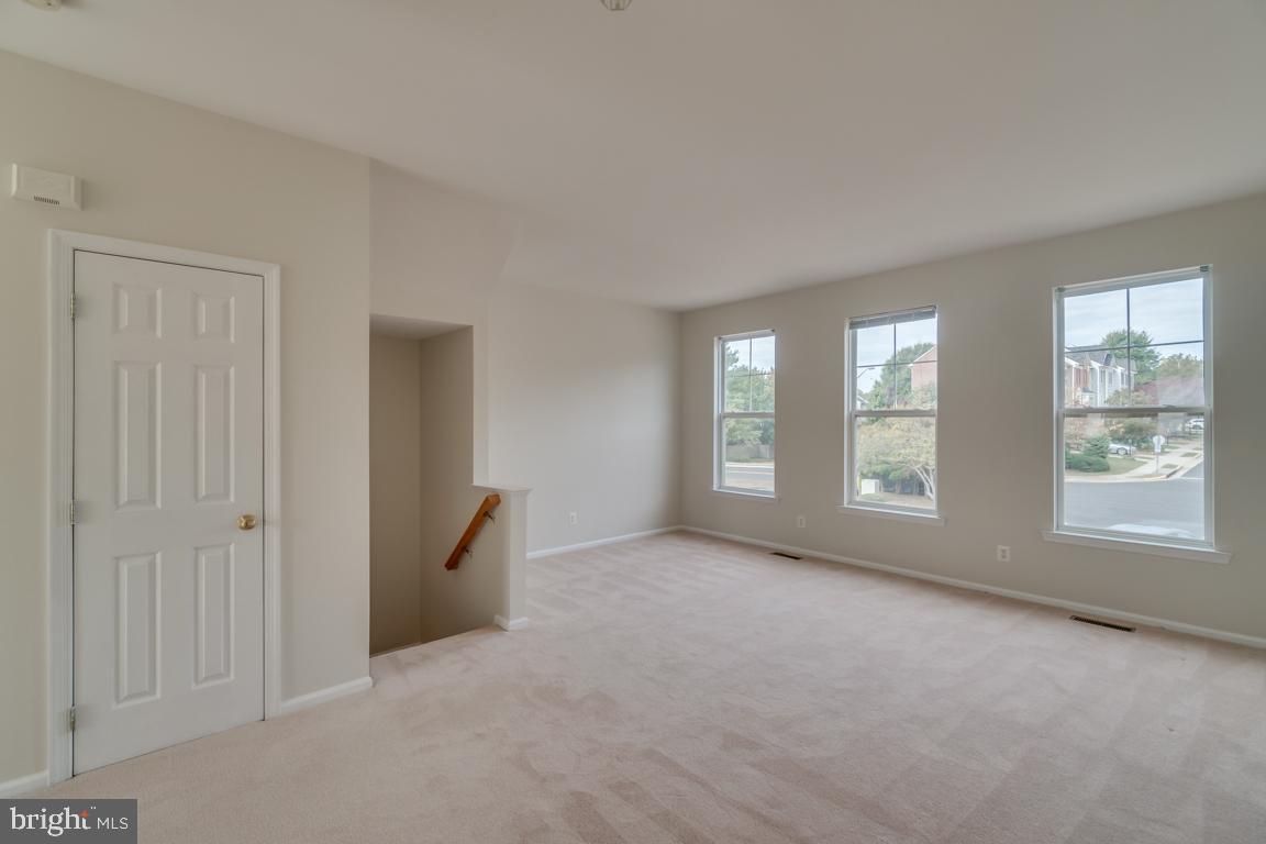 PRINCE WILLIAM COMMONS - Residential