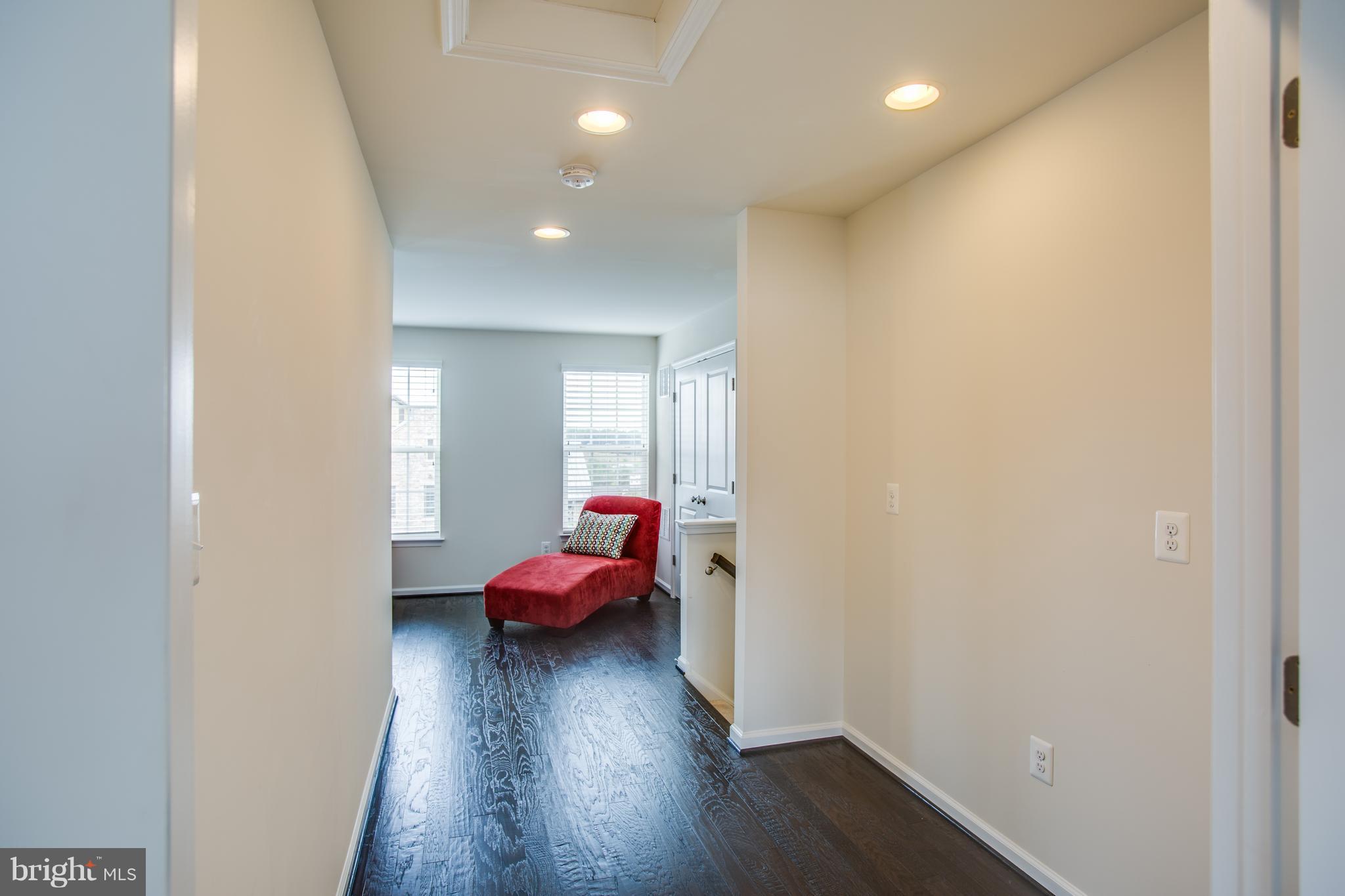 EMBREY MILL - Residential Lease