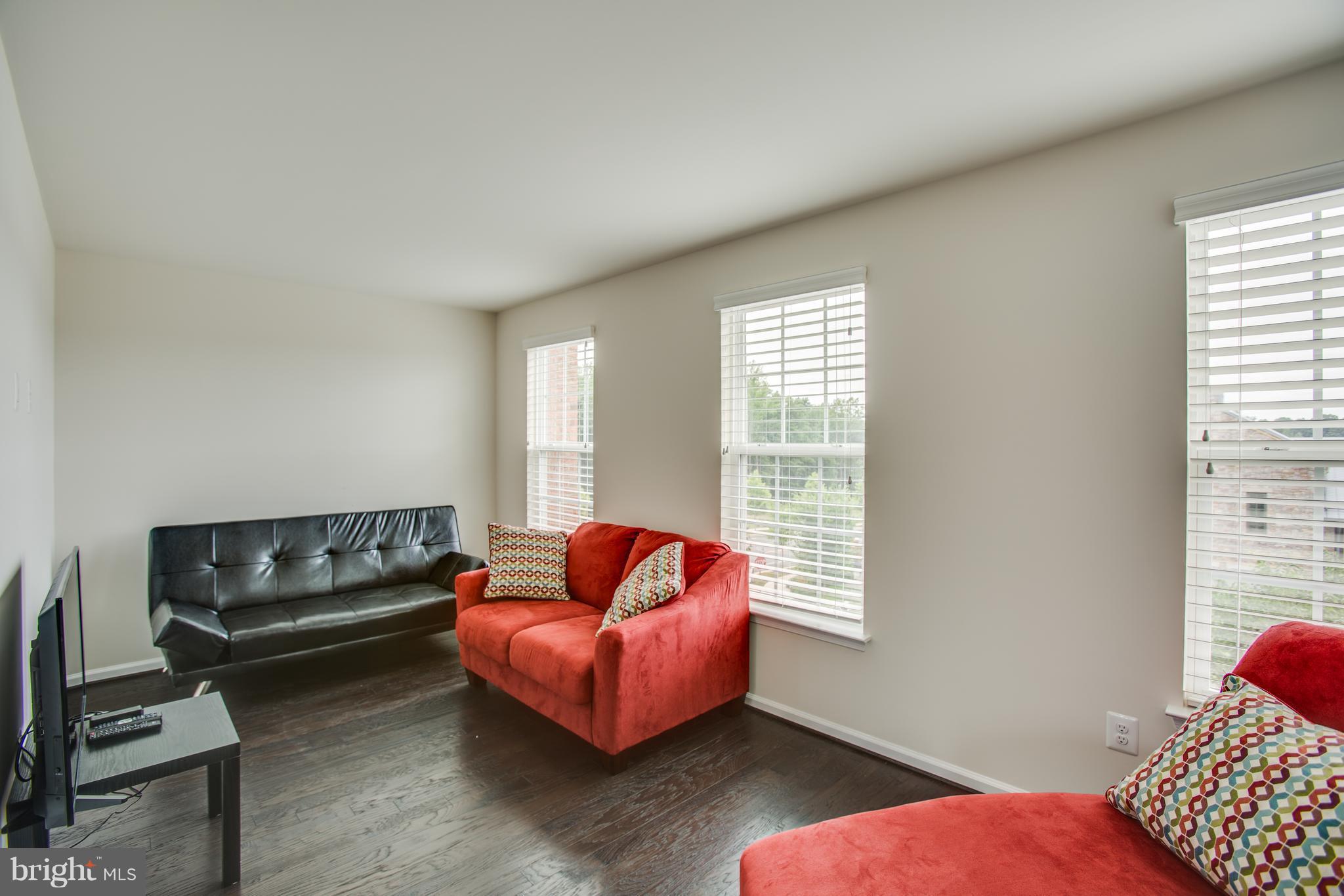 EMBREY MILL - Residential Lease