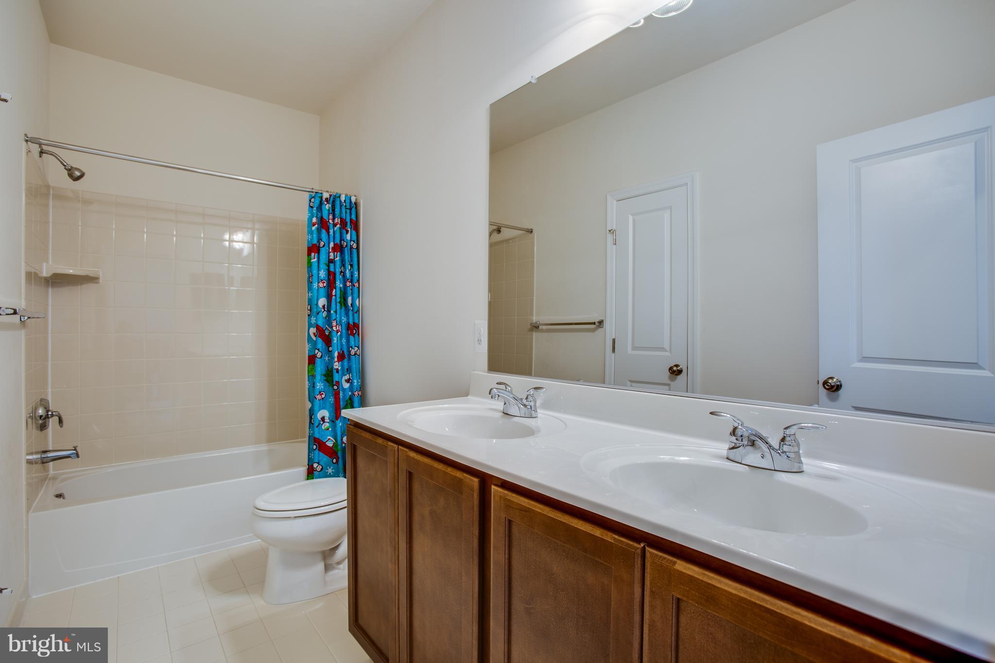 EMBREY MILL - Residential Lease