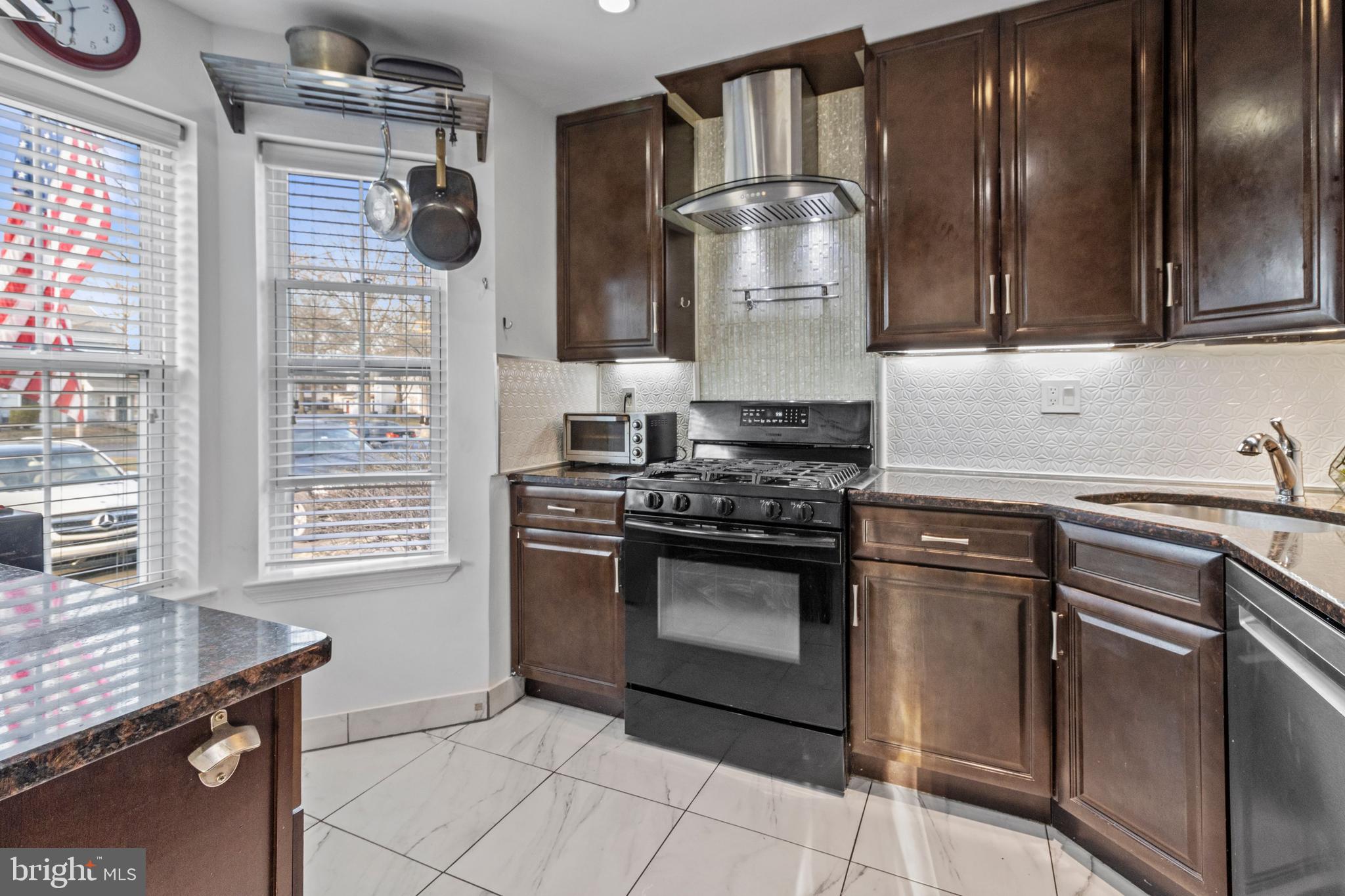 TAPESTRY - Residential