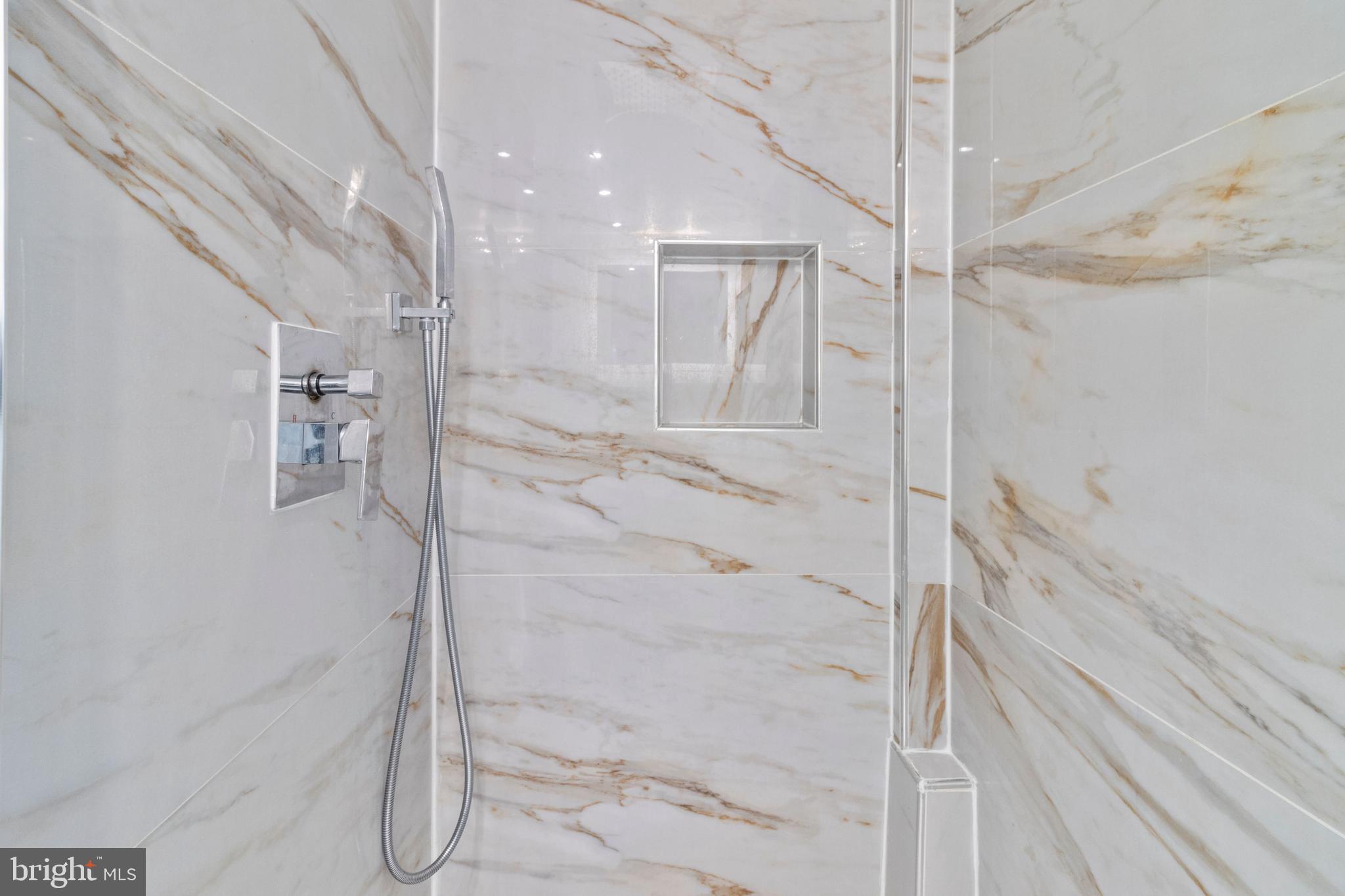 TAPESTRY - Residential