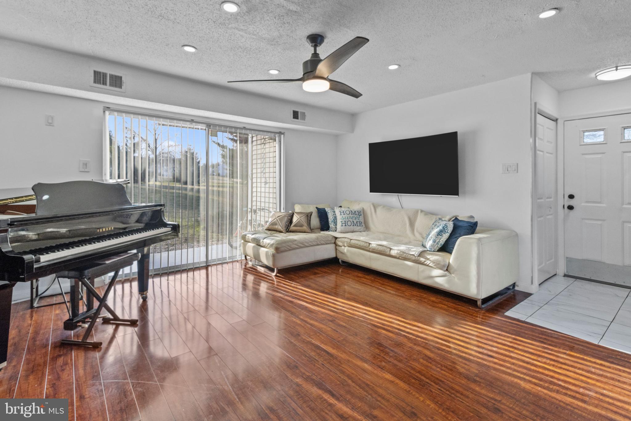 TAPESTRY - Residential