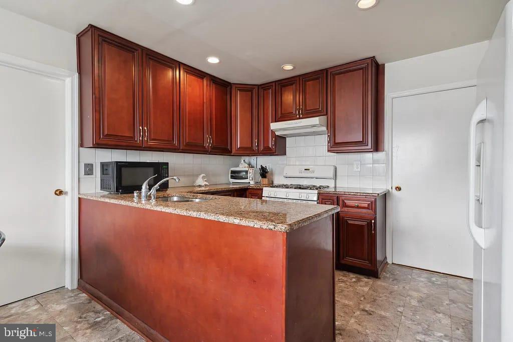 PINE VALLEY - Residential