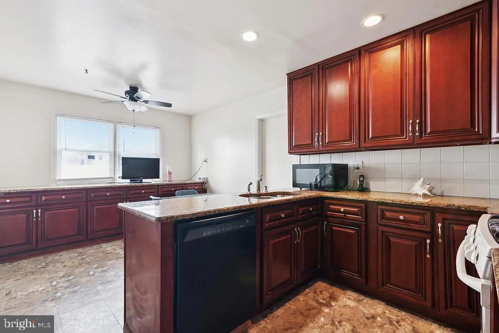 PINE VALLEY - Residential