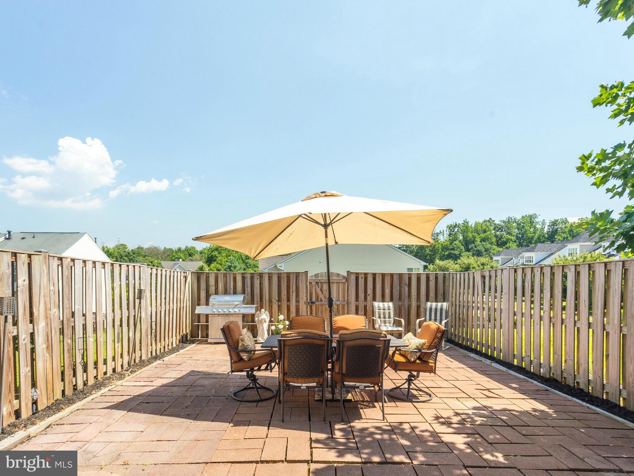 RIVER OAKS - Residential