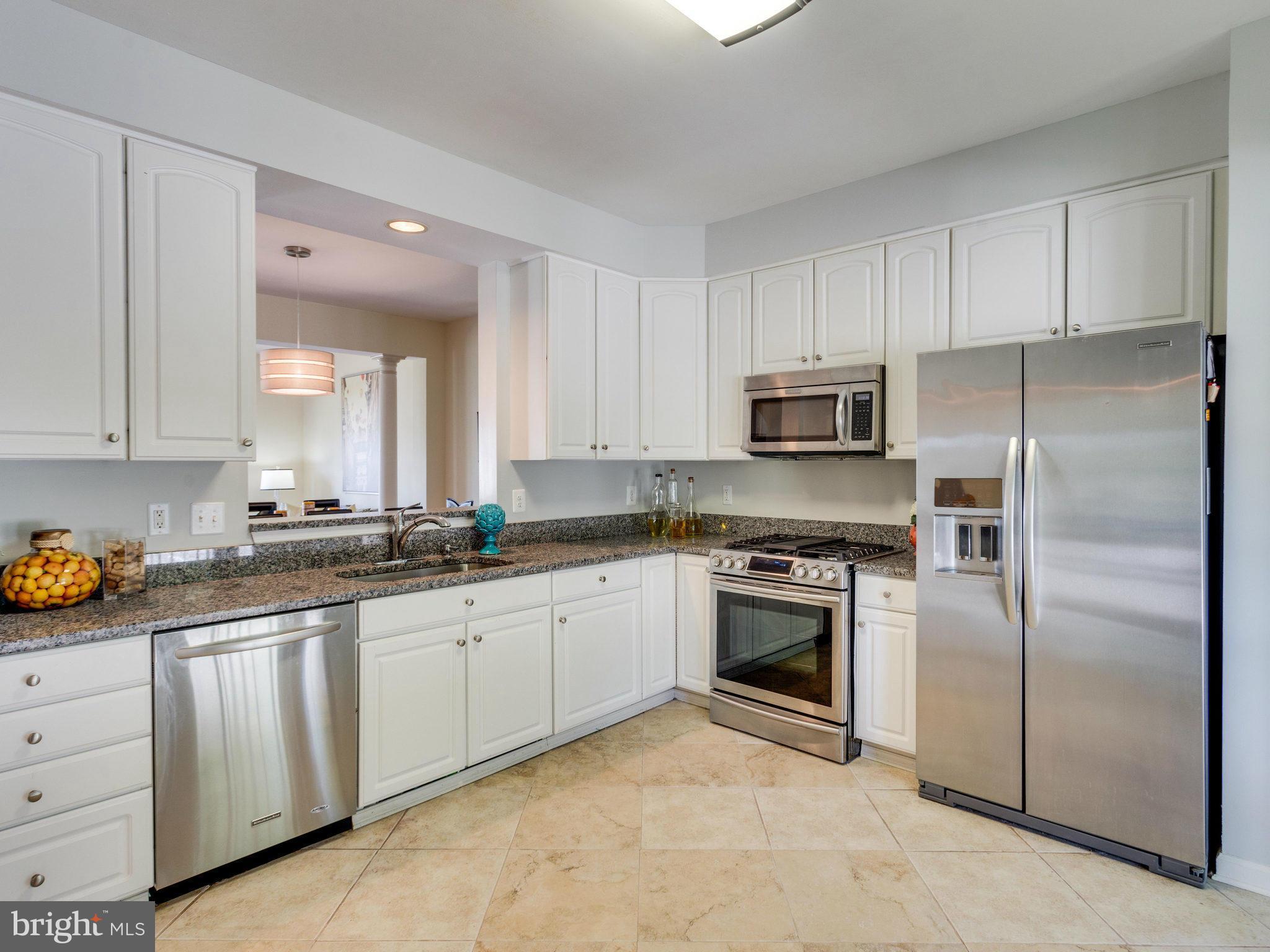 RIVER OAKS - Residential