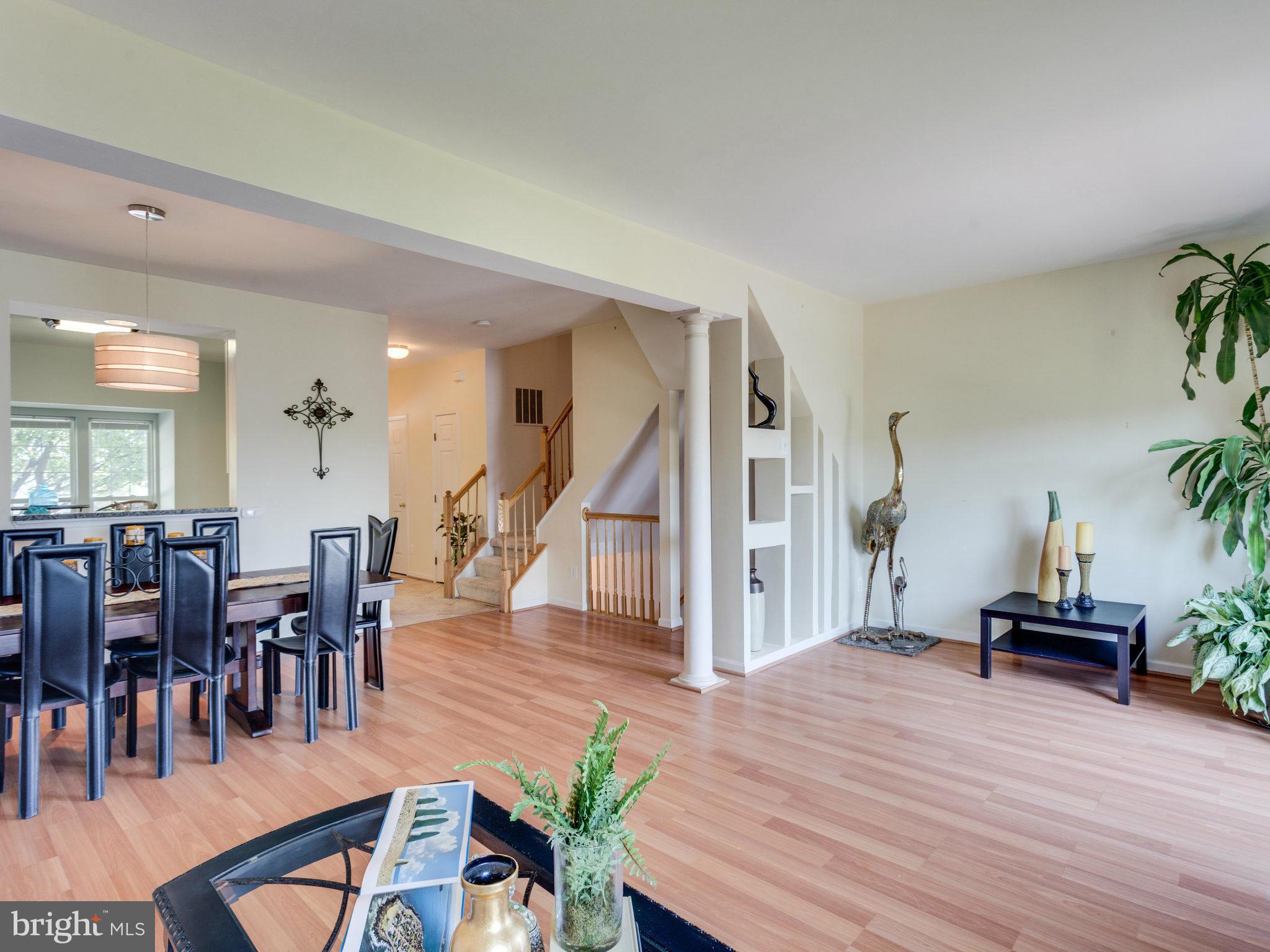 RIVER OAKS - Residential