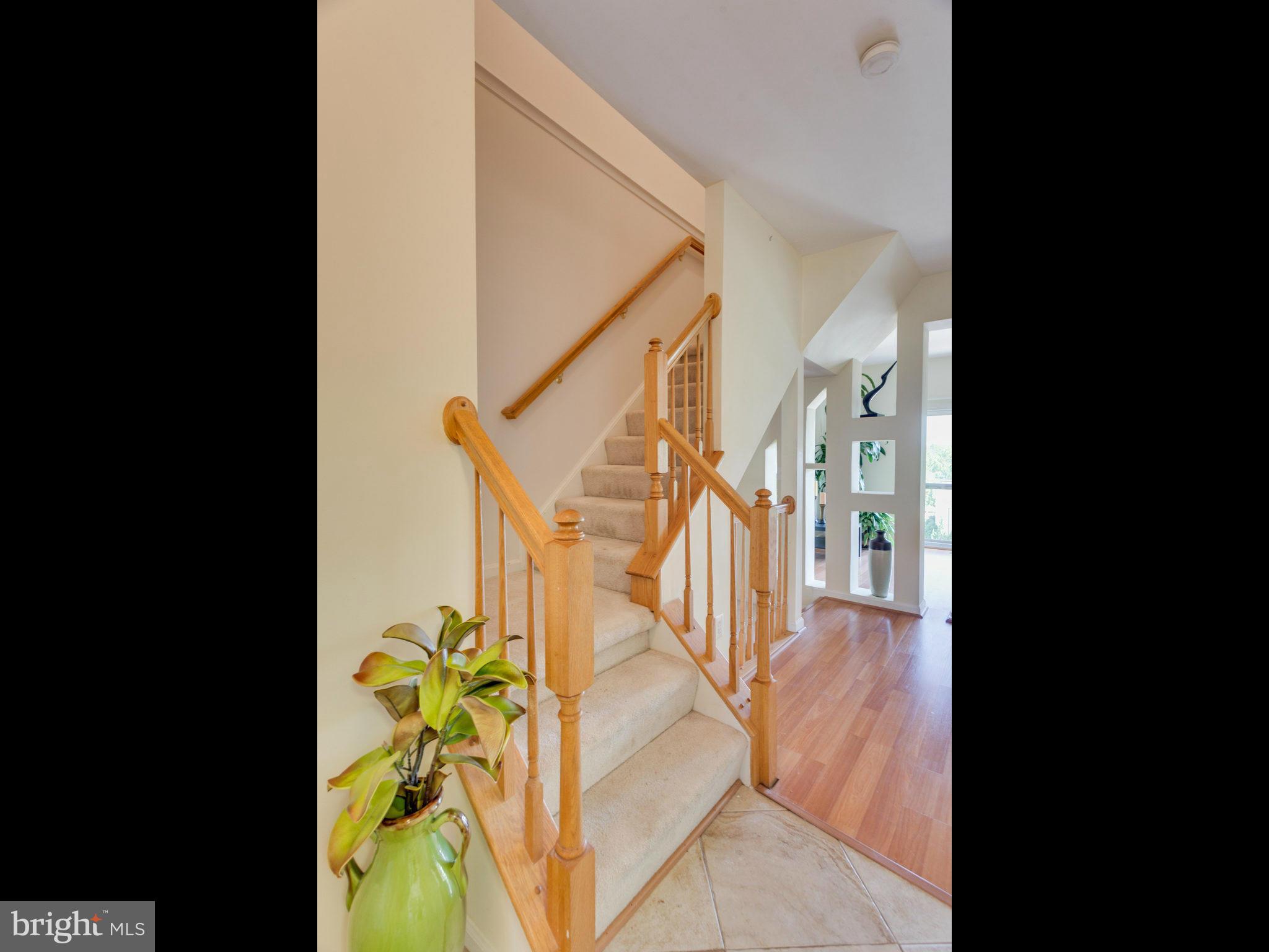 RIVER OAKS - Residential