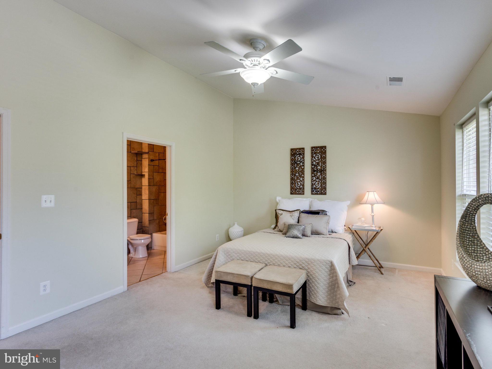 RIVER OAKS - Residential