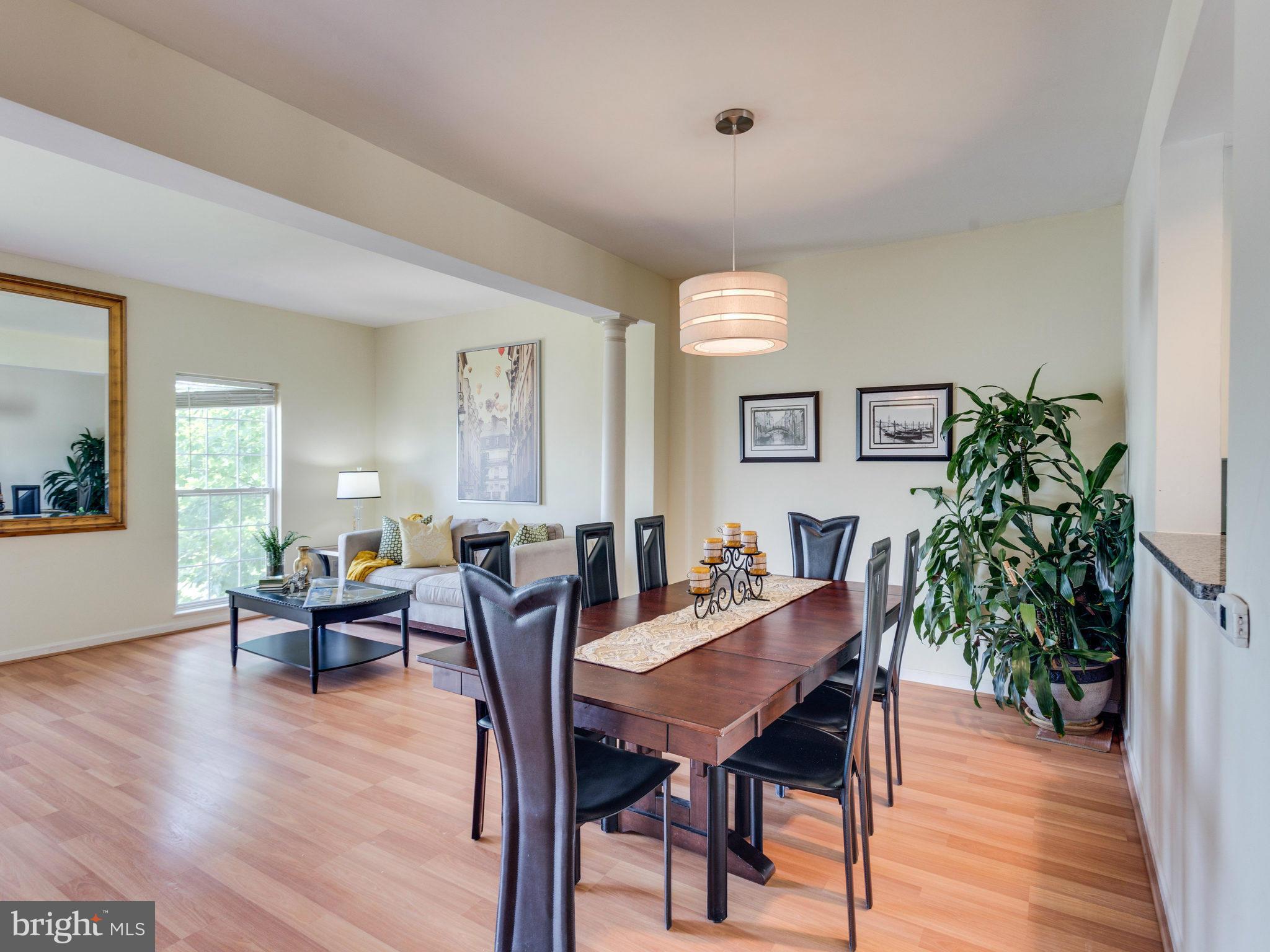 RIVER OAKS - Residential