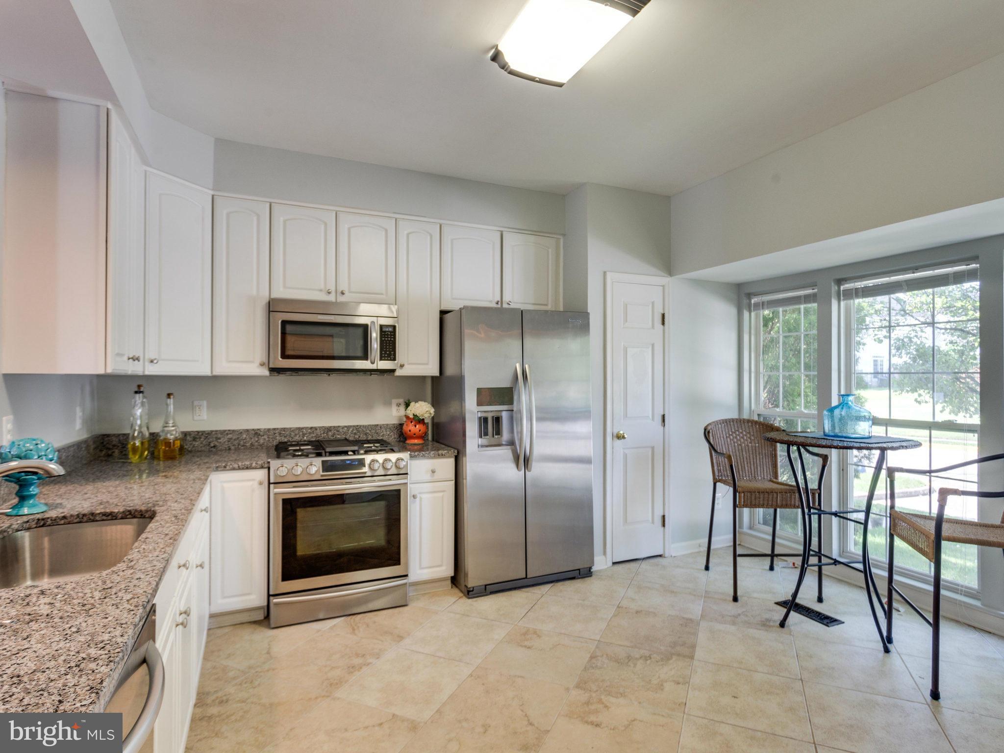 RIVER OAKS - Residential