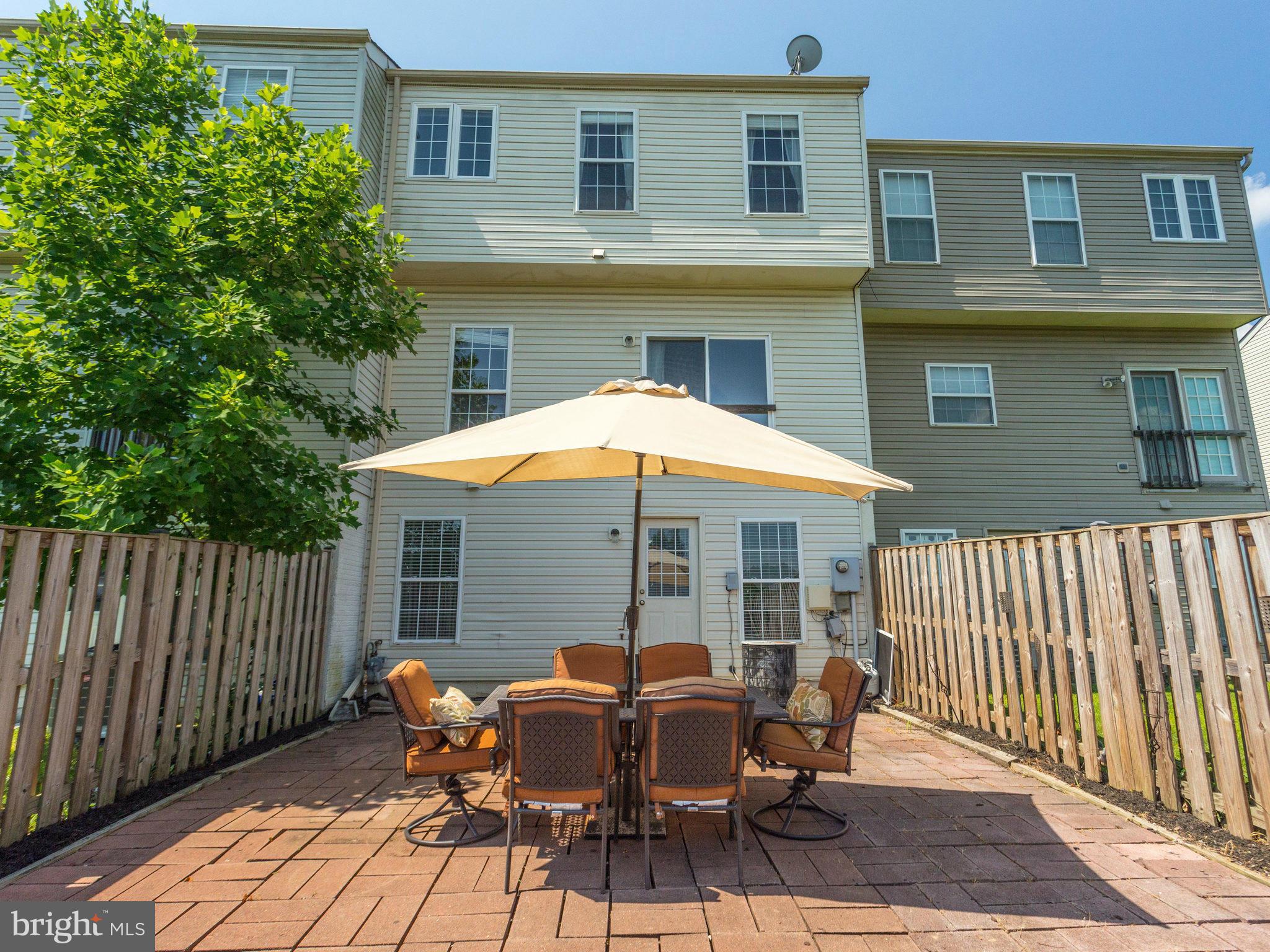 RIVER OAKS - Residential