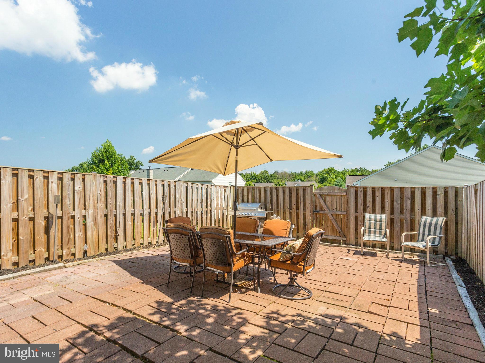 RIVER OAKS - Residential