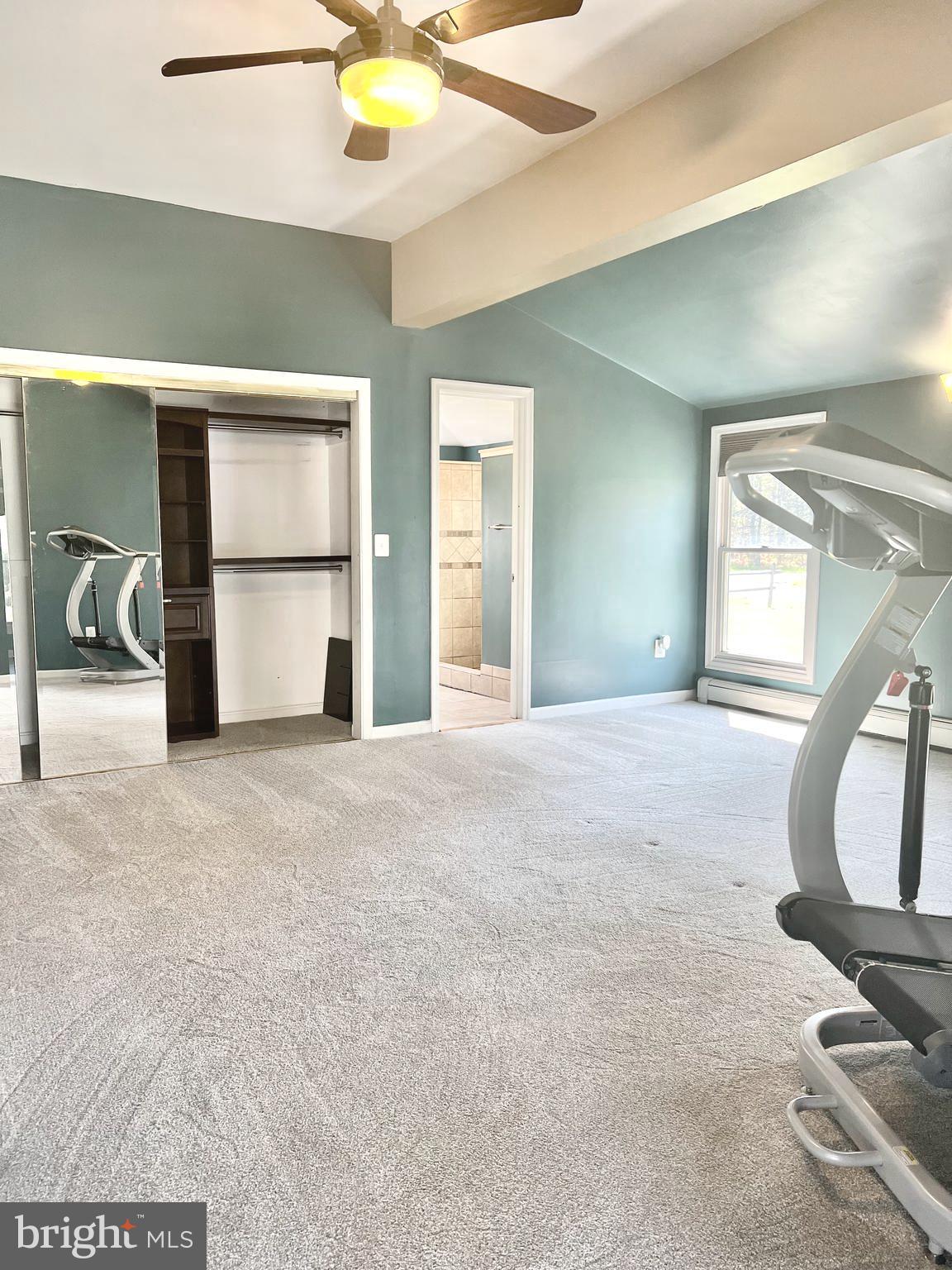 HOLLAND POINT - Residential