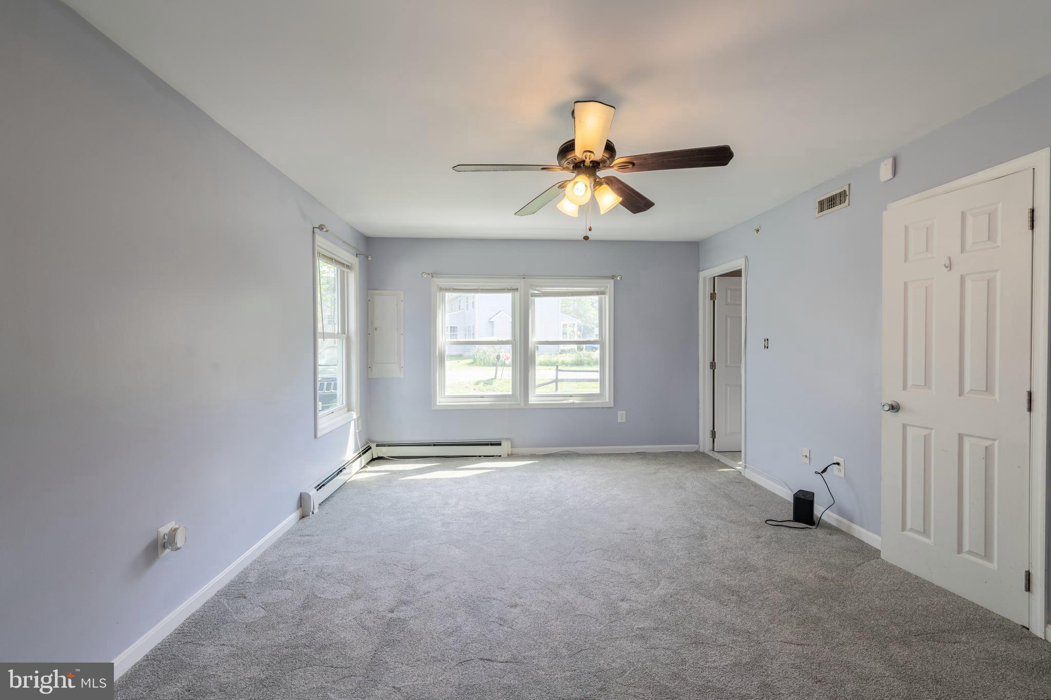 HOLLAND POINT - Residential