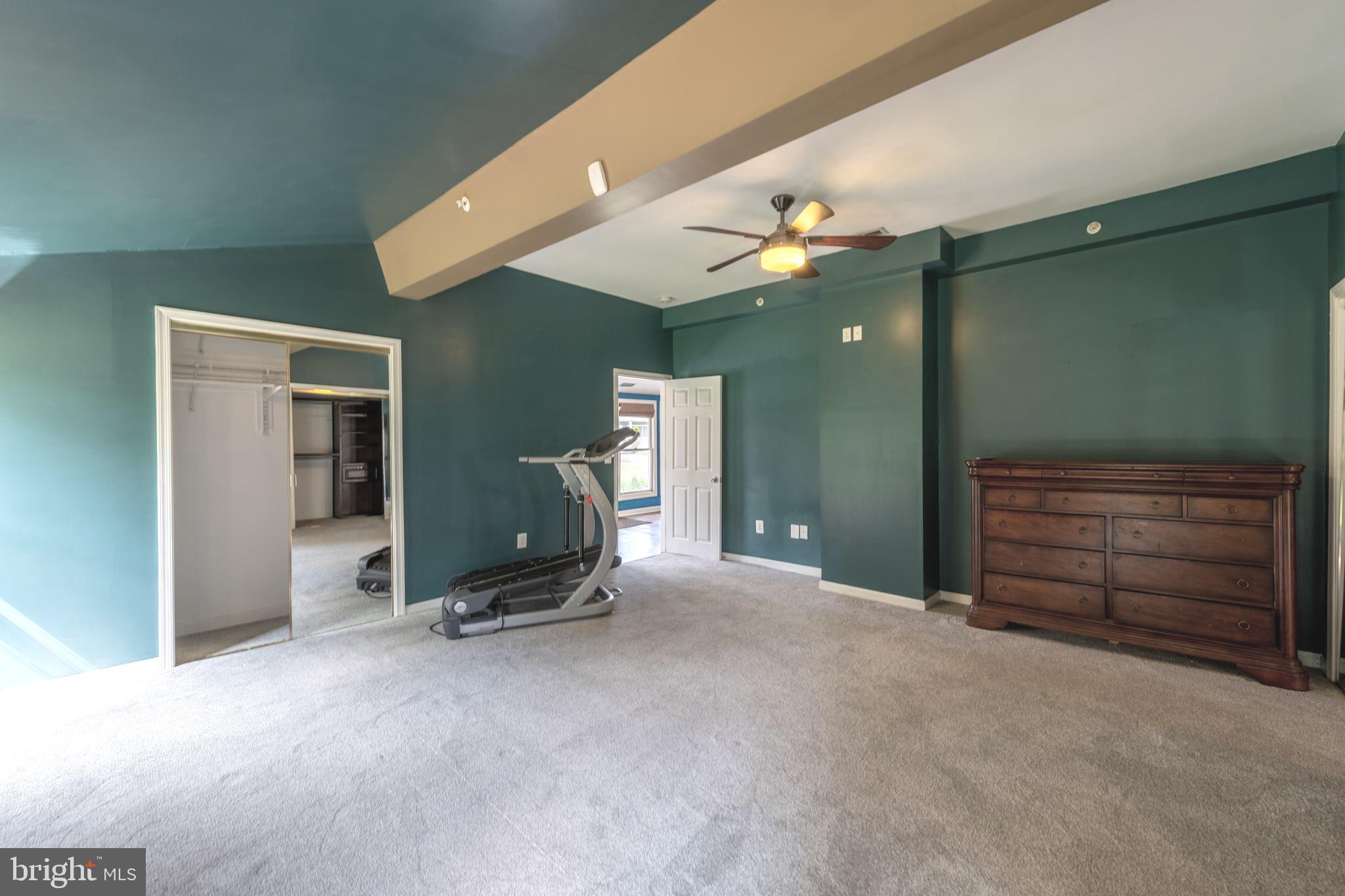 HOLLAND POINT - Residential