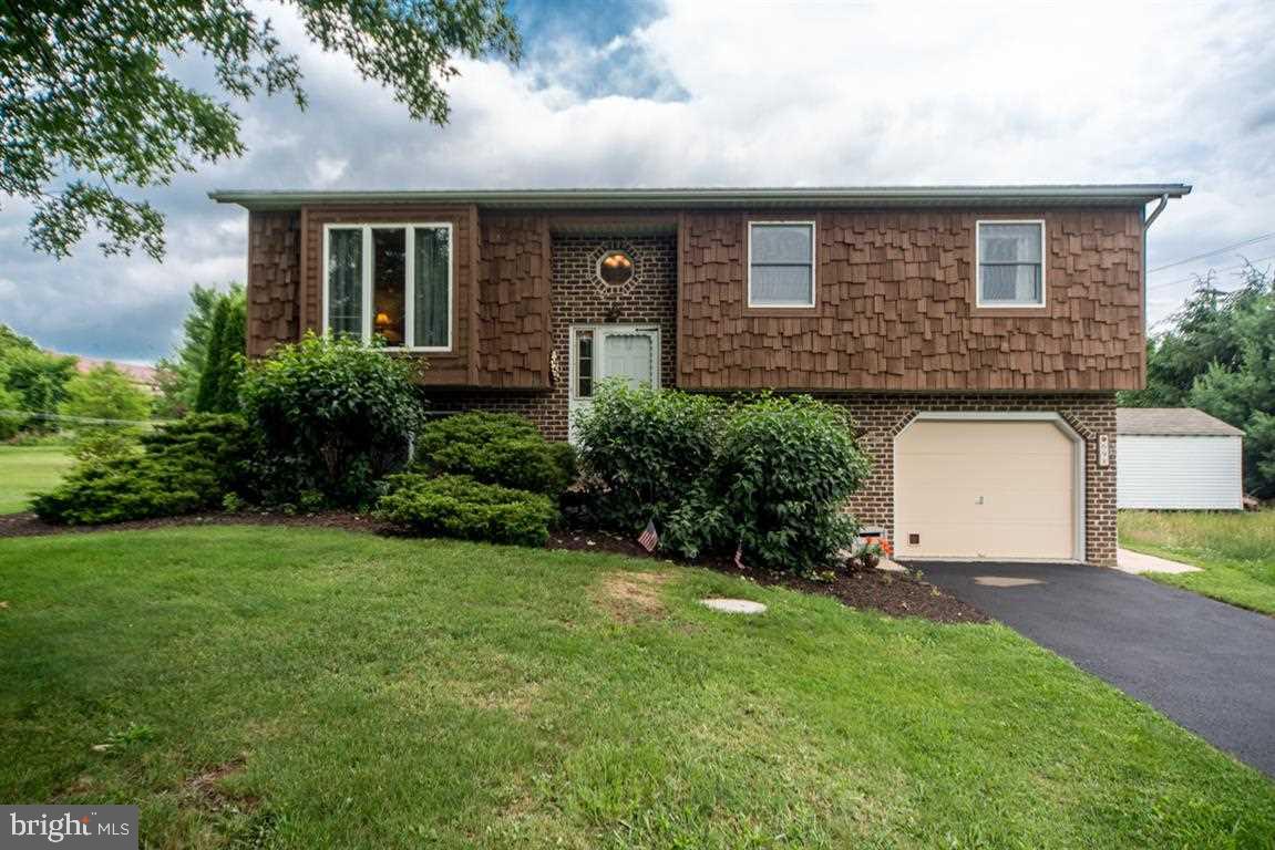 SAND SPUR FARMS - Residential