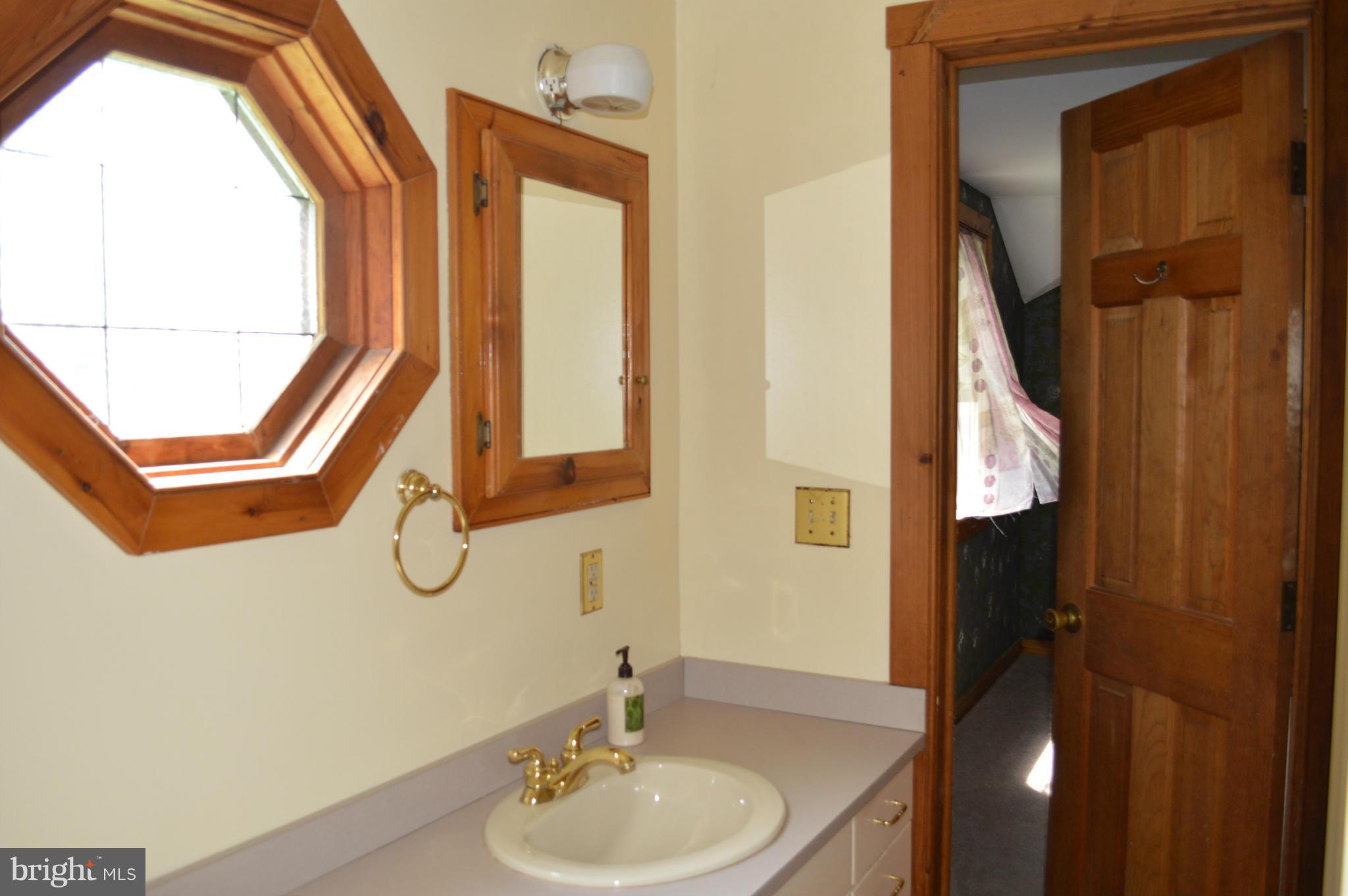 TOLCHESTER ESTATES - Residential Lease