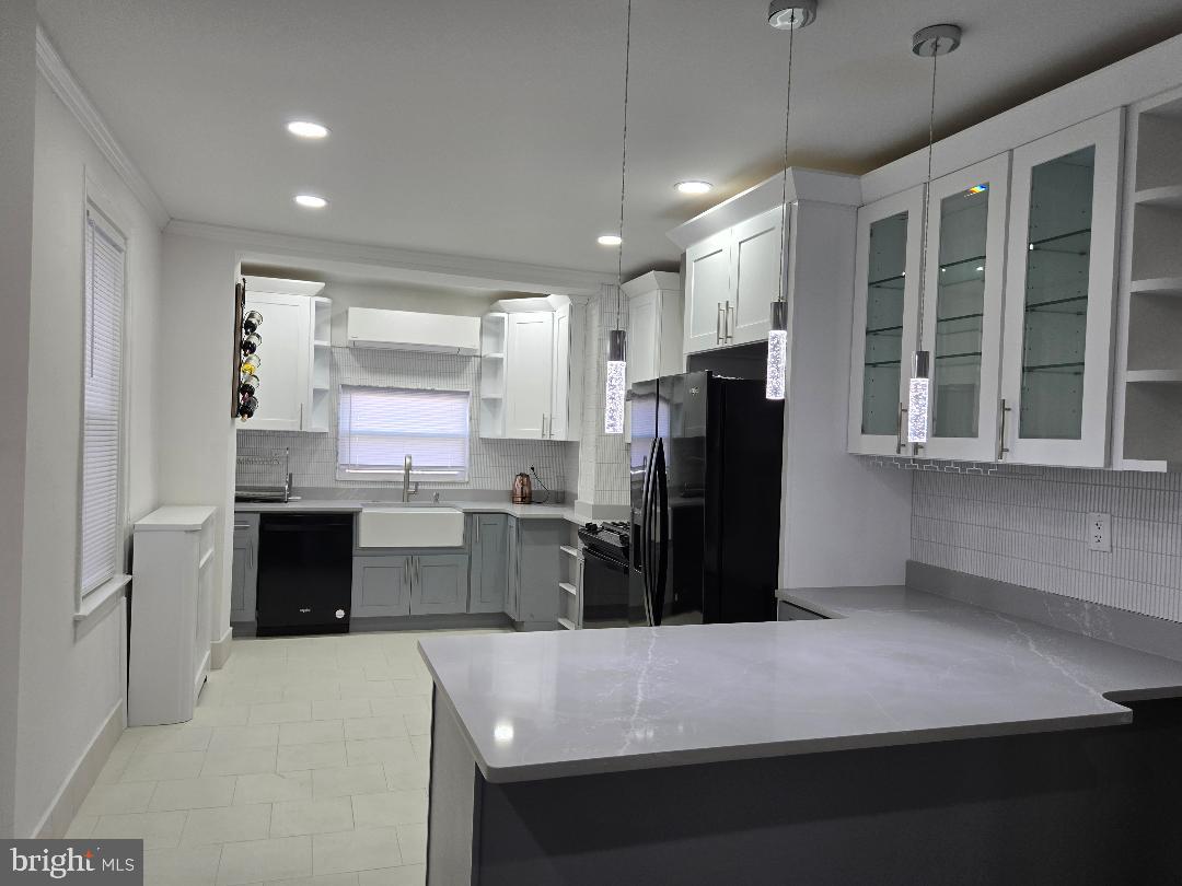 MAYFAIR - Residential