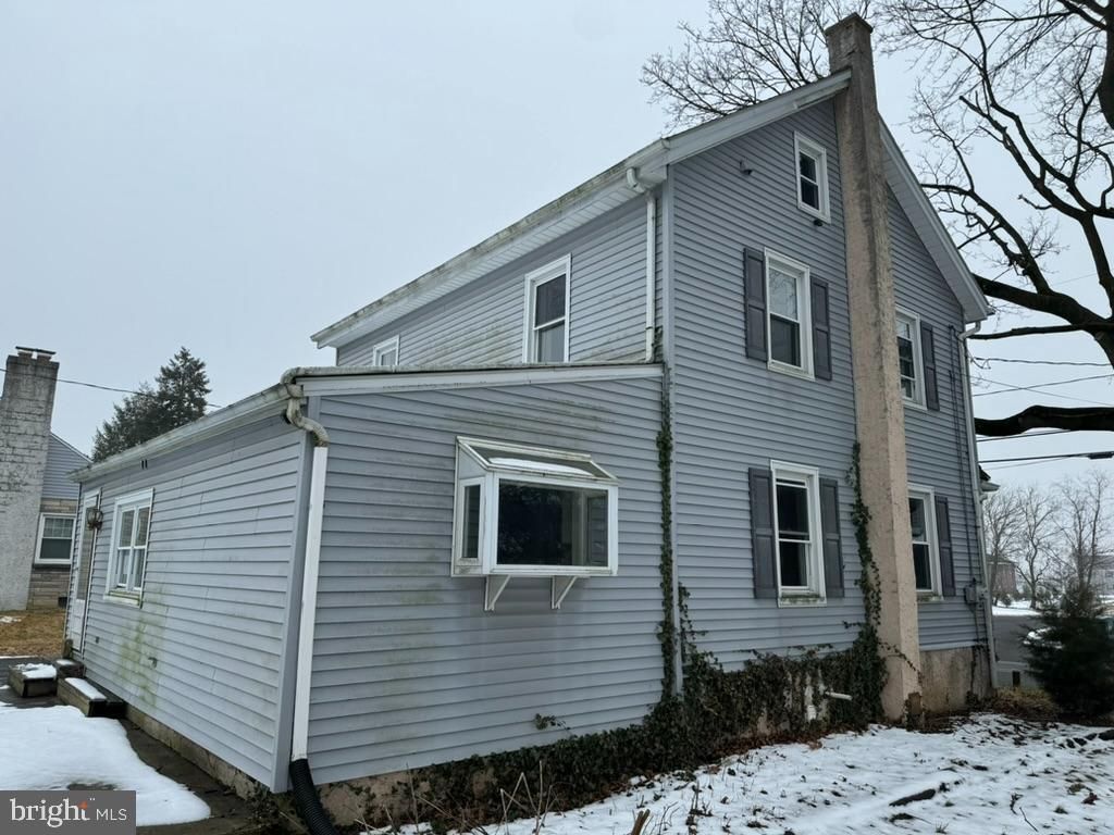 Photo of 135 W Willow Road, Willow Street, PA 17584 (MLS # PALA2046146)