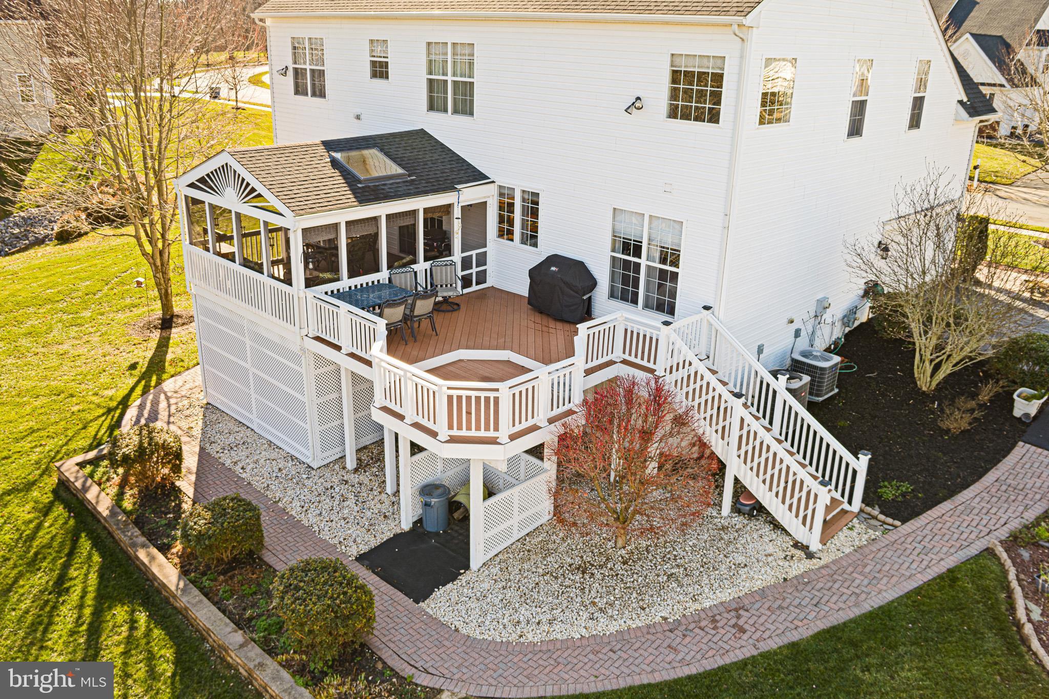 530 MAIDEN COURT