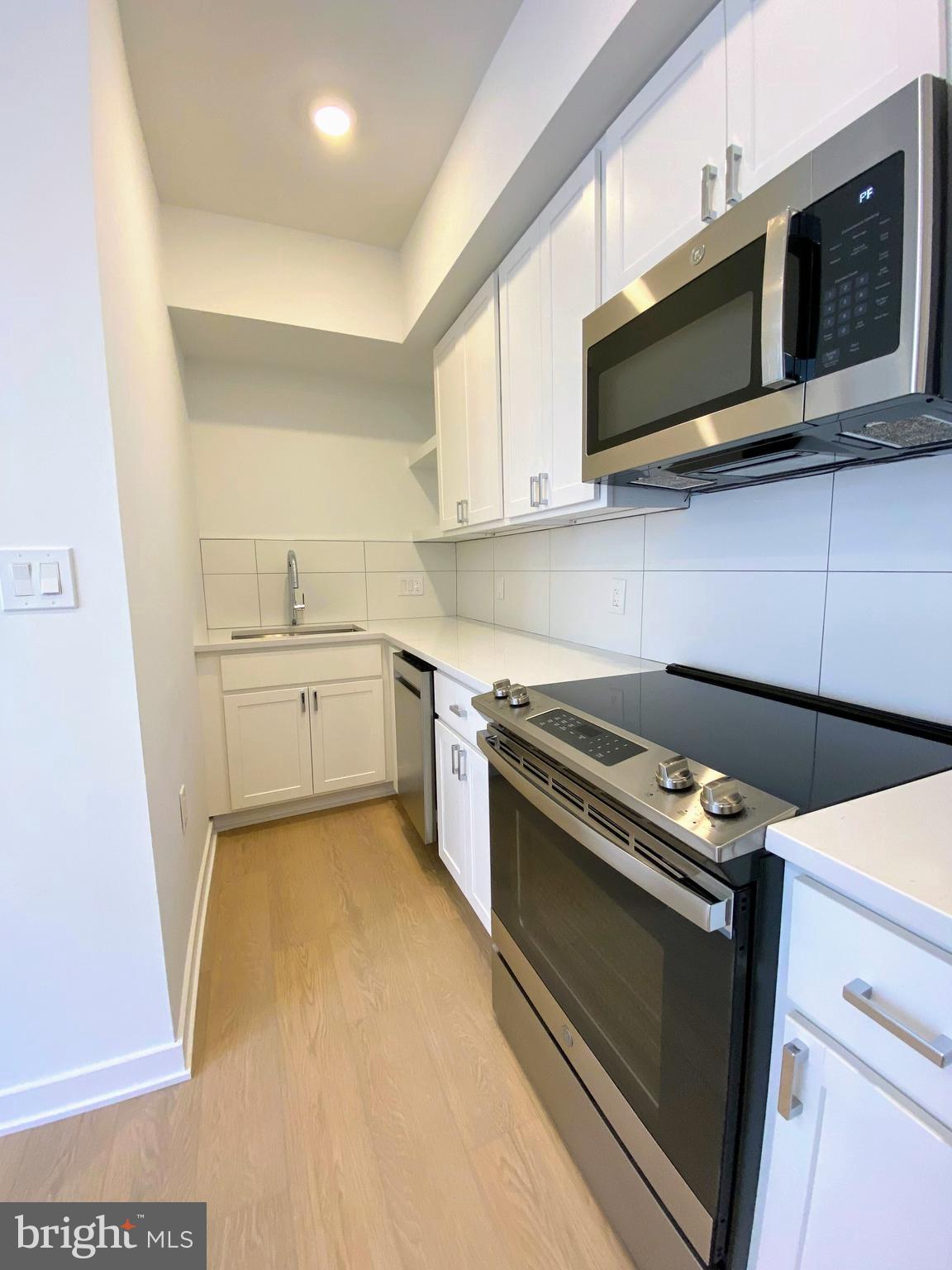 Photo 1 of 14 — 3435 BROWN STREET NW 21, WASHINGTON, DC 20010