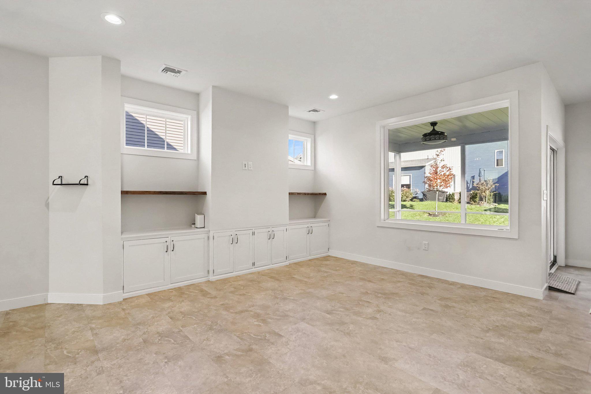 1413 BARRINGTON DRIVE